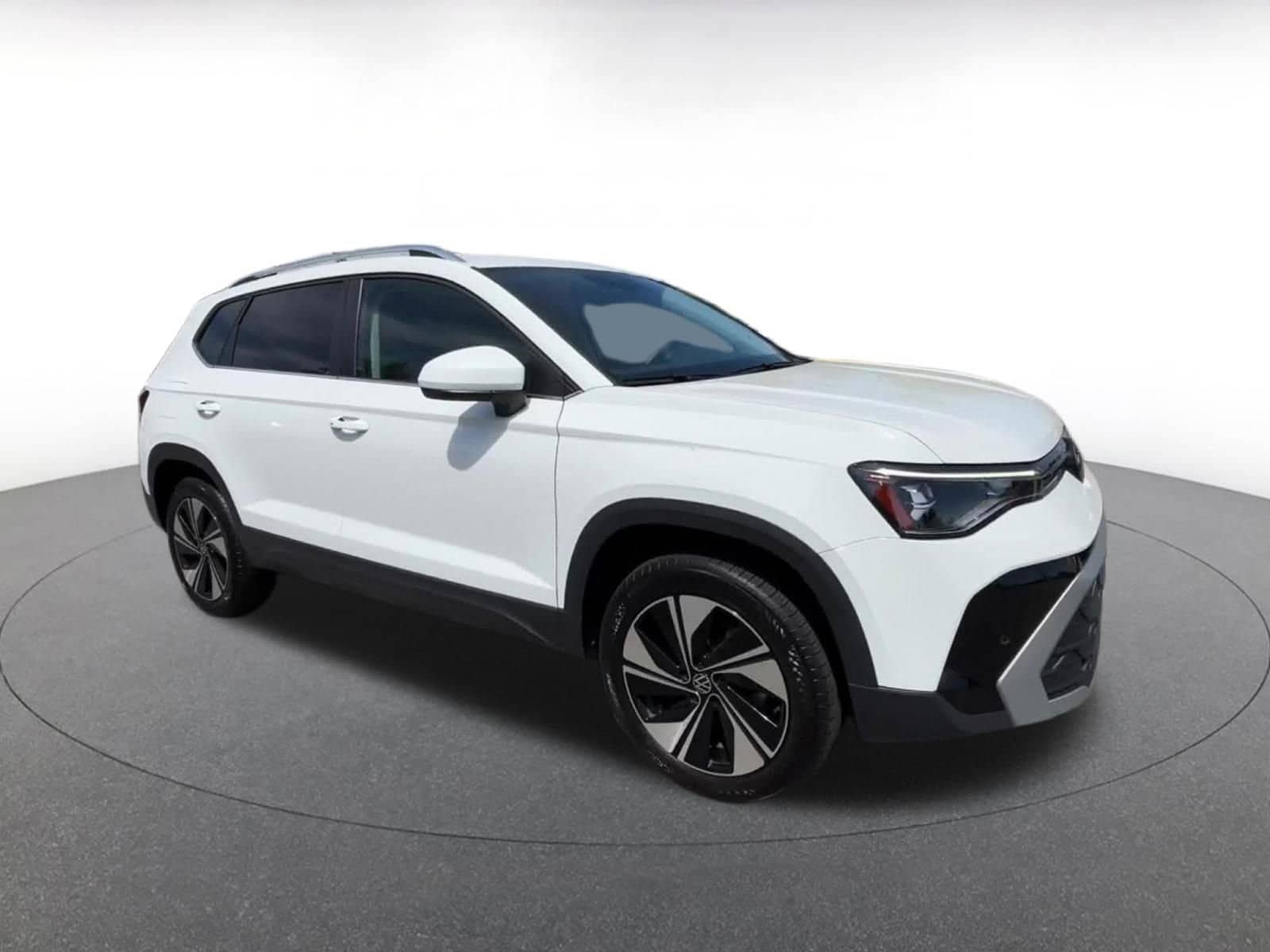 Thumbnail: 2025 Volkswagen Taos - 2