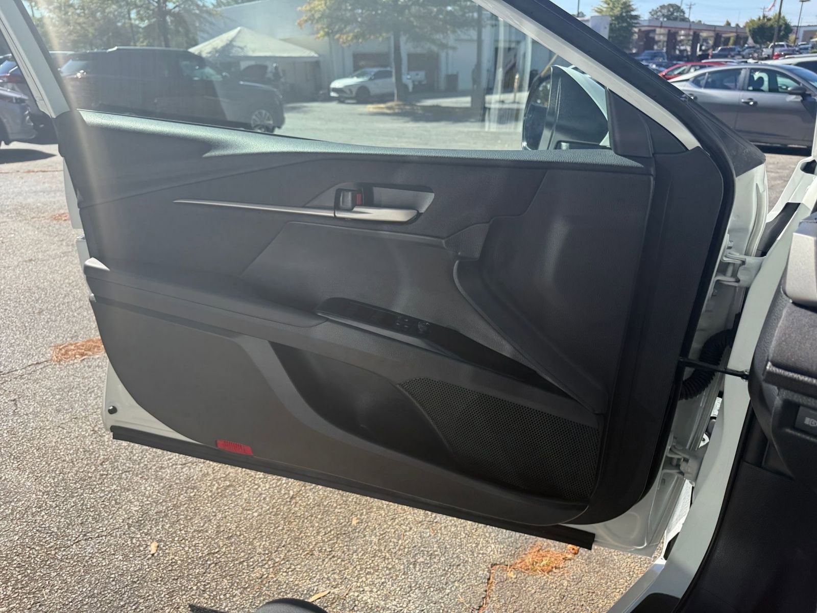 Thumbnail: 2025 Toyota Camry - 21