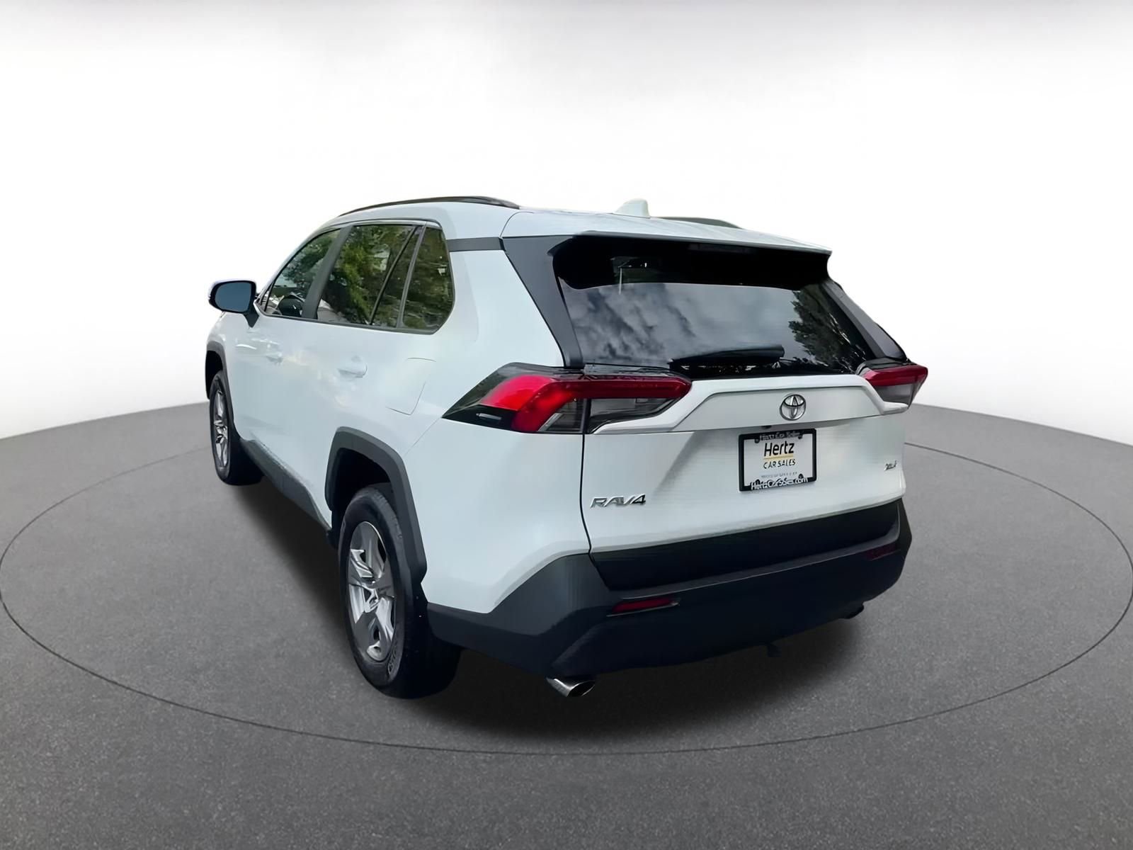 Thumbnail: 2024 Toyota RAV4 - 11