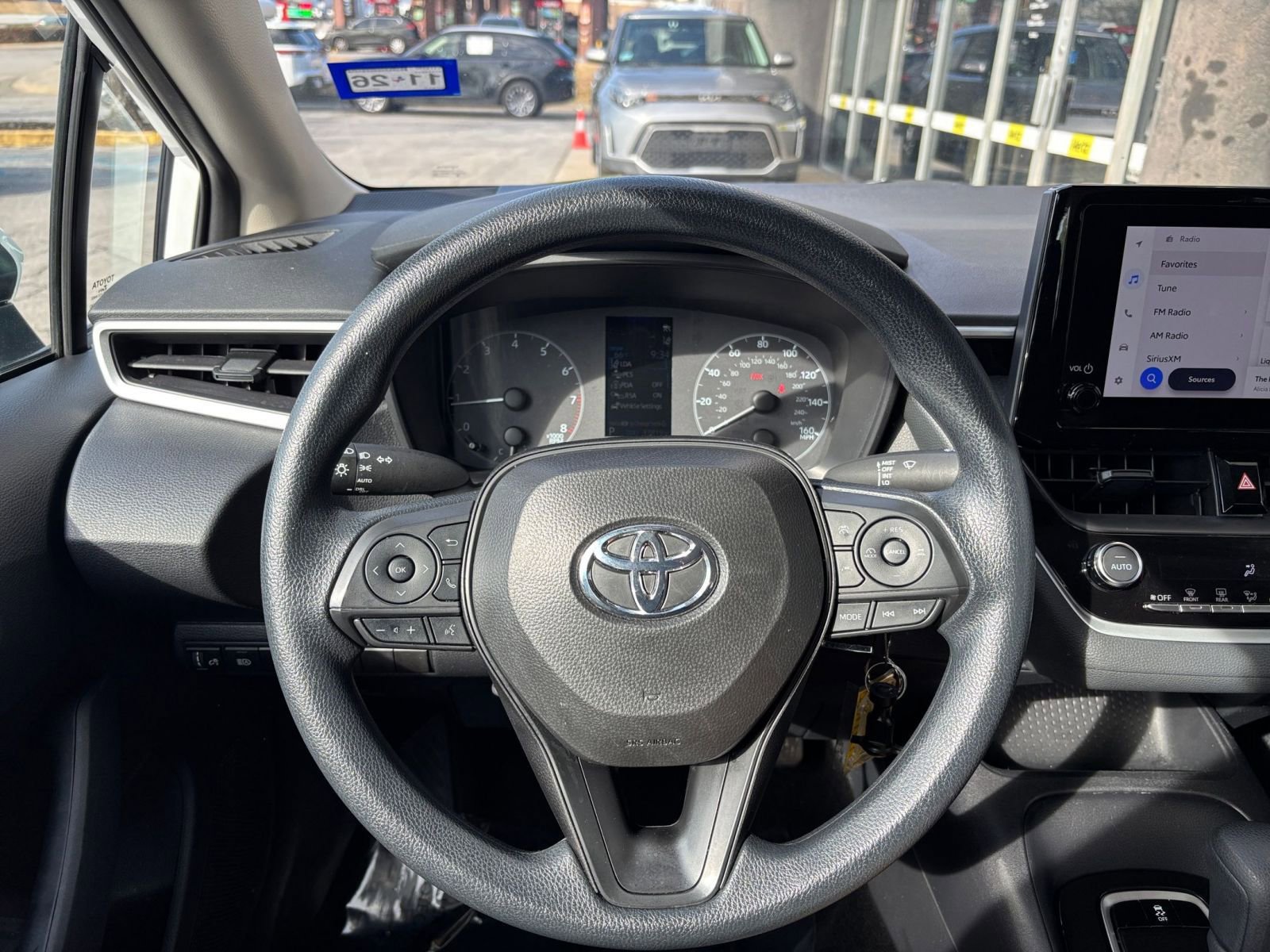 Thumbnail: 2025 Toyota Corolla - 34