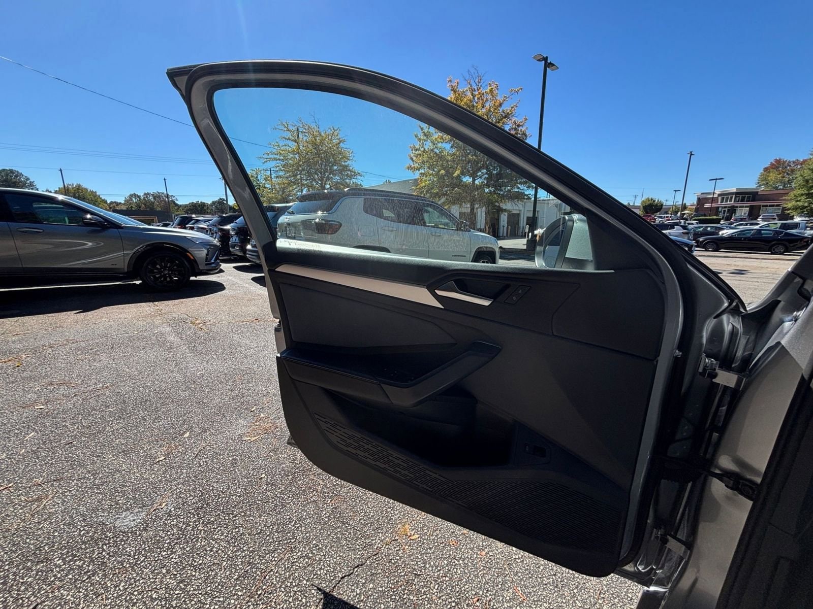 Thumbnail: 2025 Volkswagen Jetta - 20