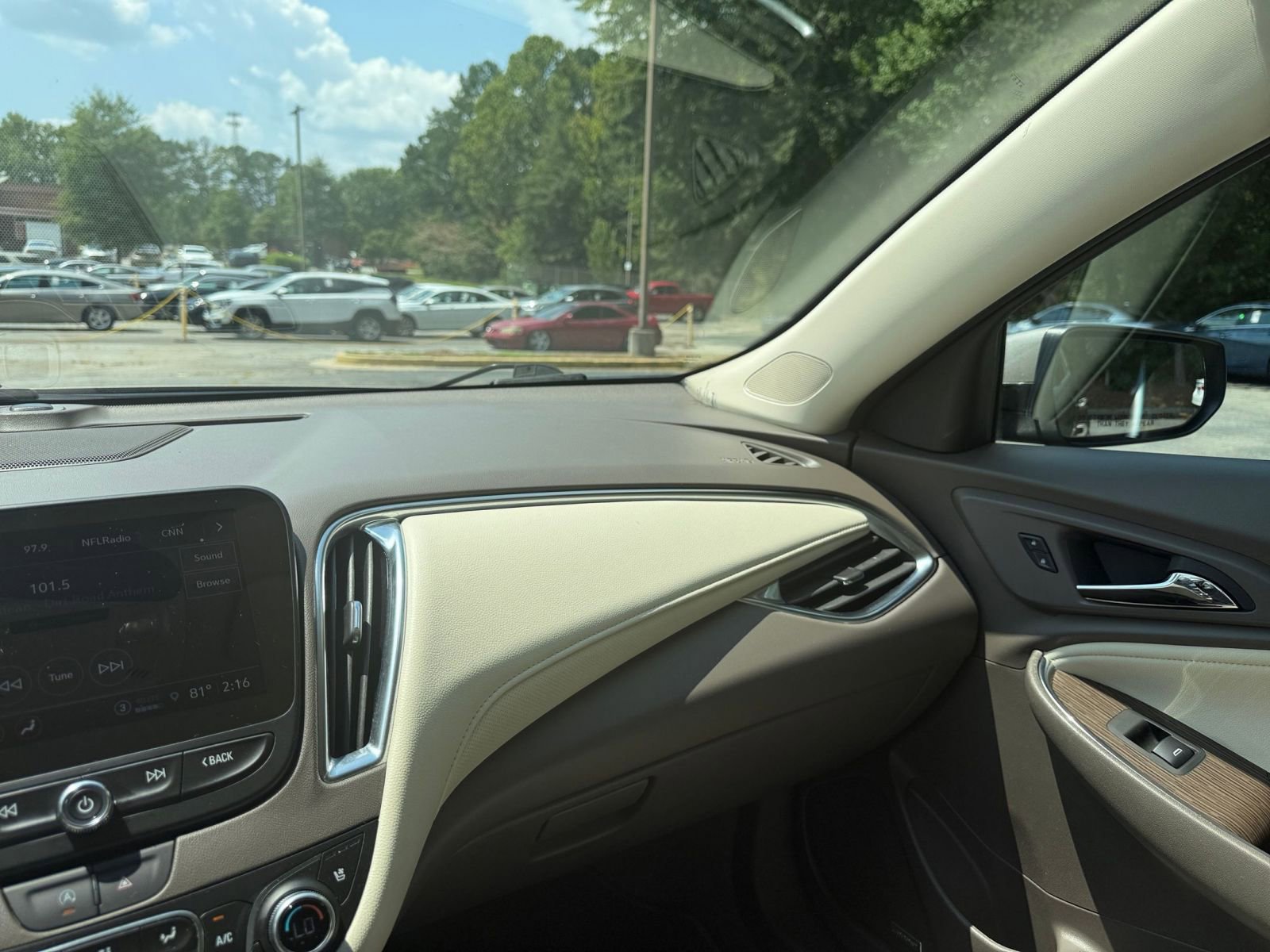 Thumbnail: 2024 Chevrolet Malibu - 35