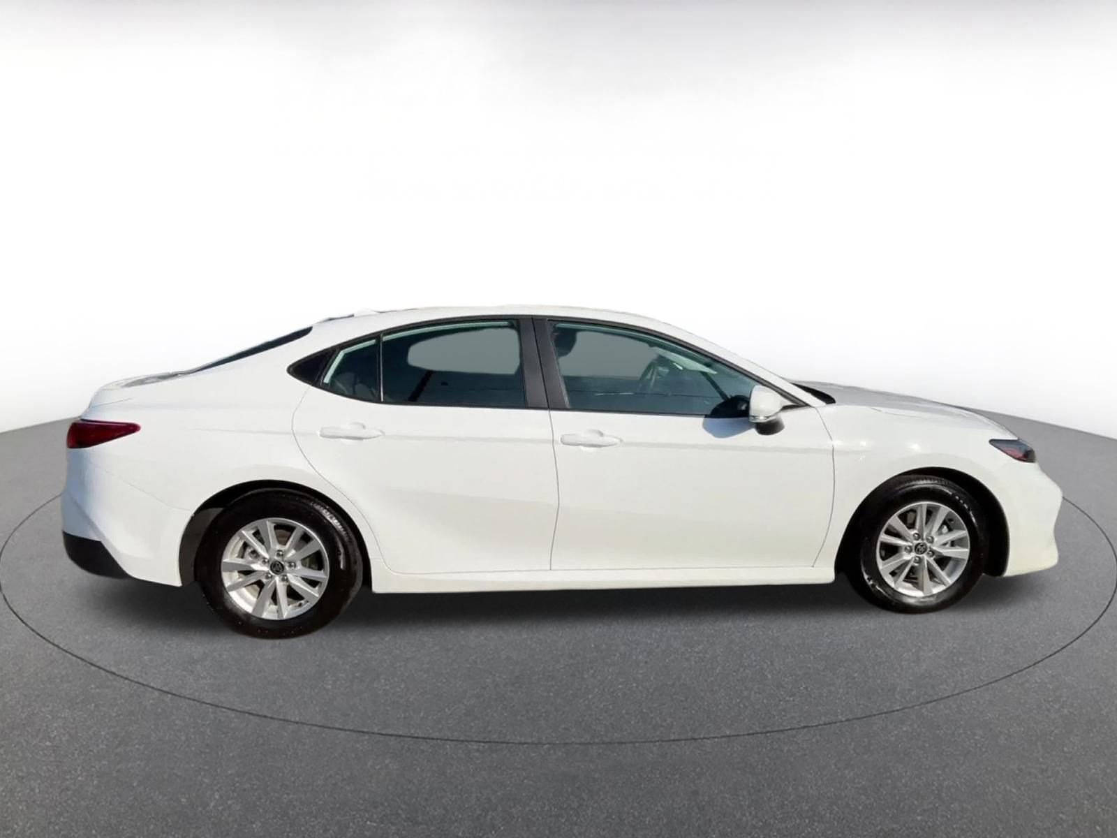 Thumbnail: 2025 Toyota Camry - 16