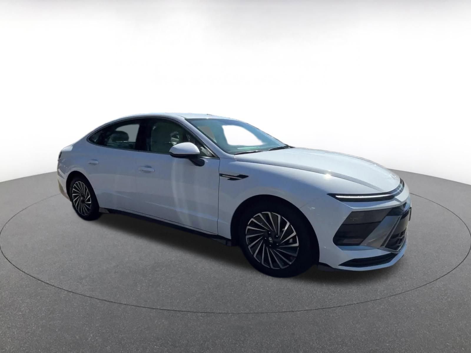 Thumbnail: 2025 Hyundai Sonata - 2