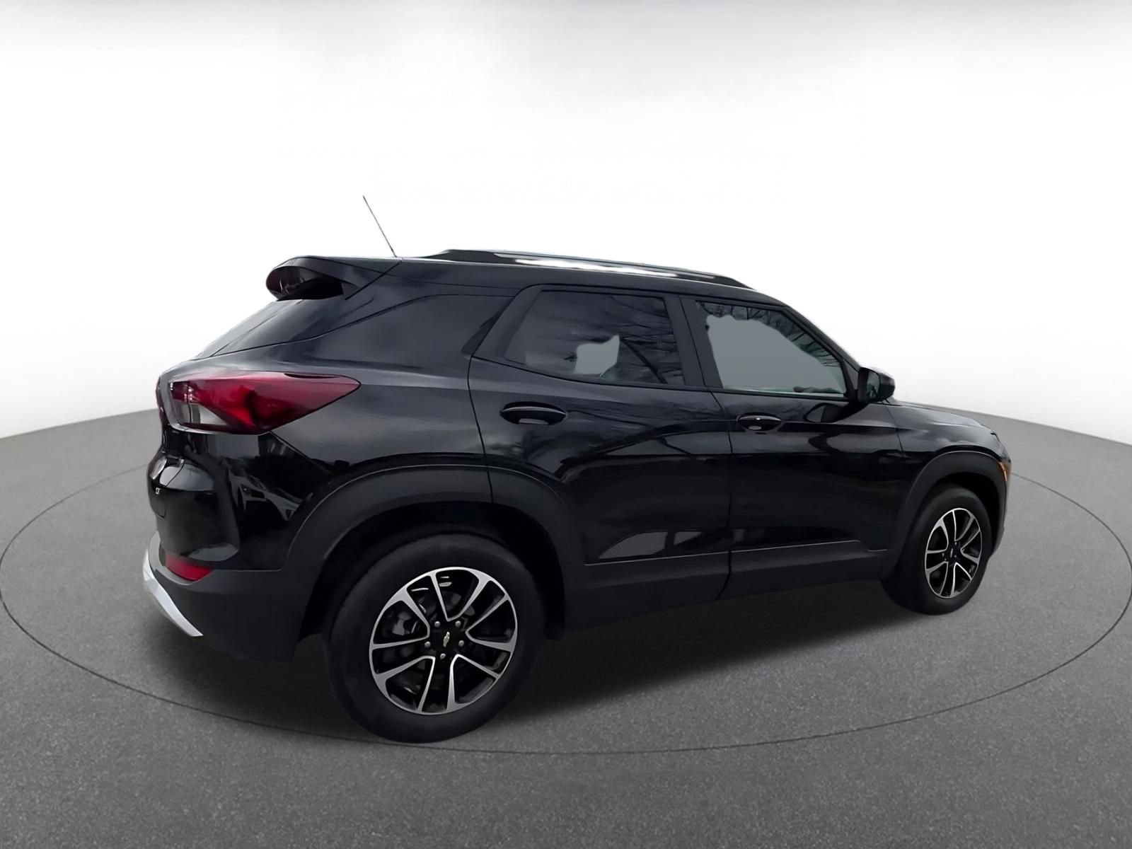 Thumbnail: 2025 Chevrolet TrailBlazer - 15