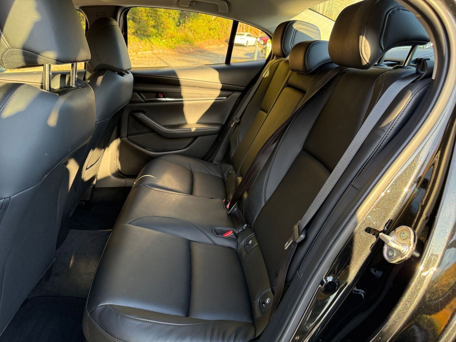 Thumbnail: 2025 Mazda Mazda3 - 25