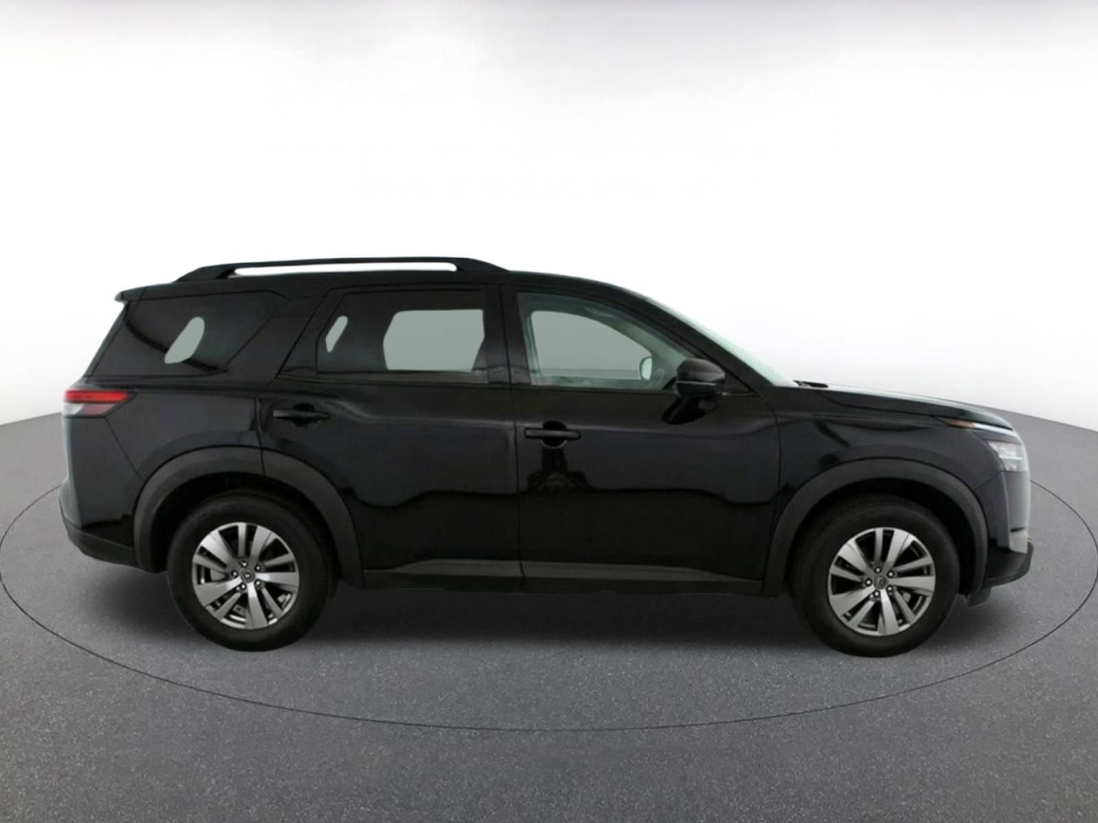 Thumbnail: 2025 Nissan Pathfinder - 10