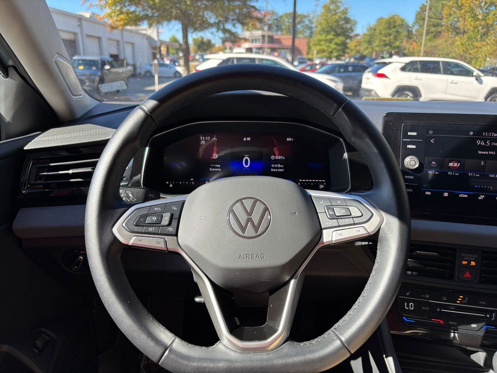 Thumbnail: 2025 Volkswagen Jetta - 34