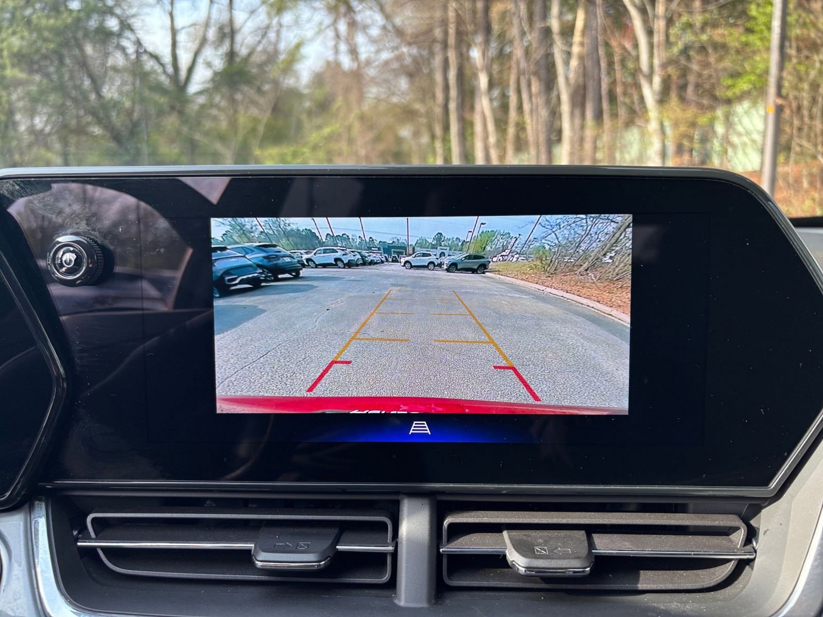 Thumbnail: 2025 Chevrolet Trax - 24