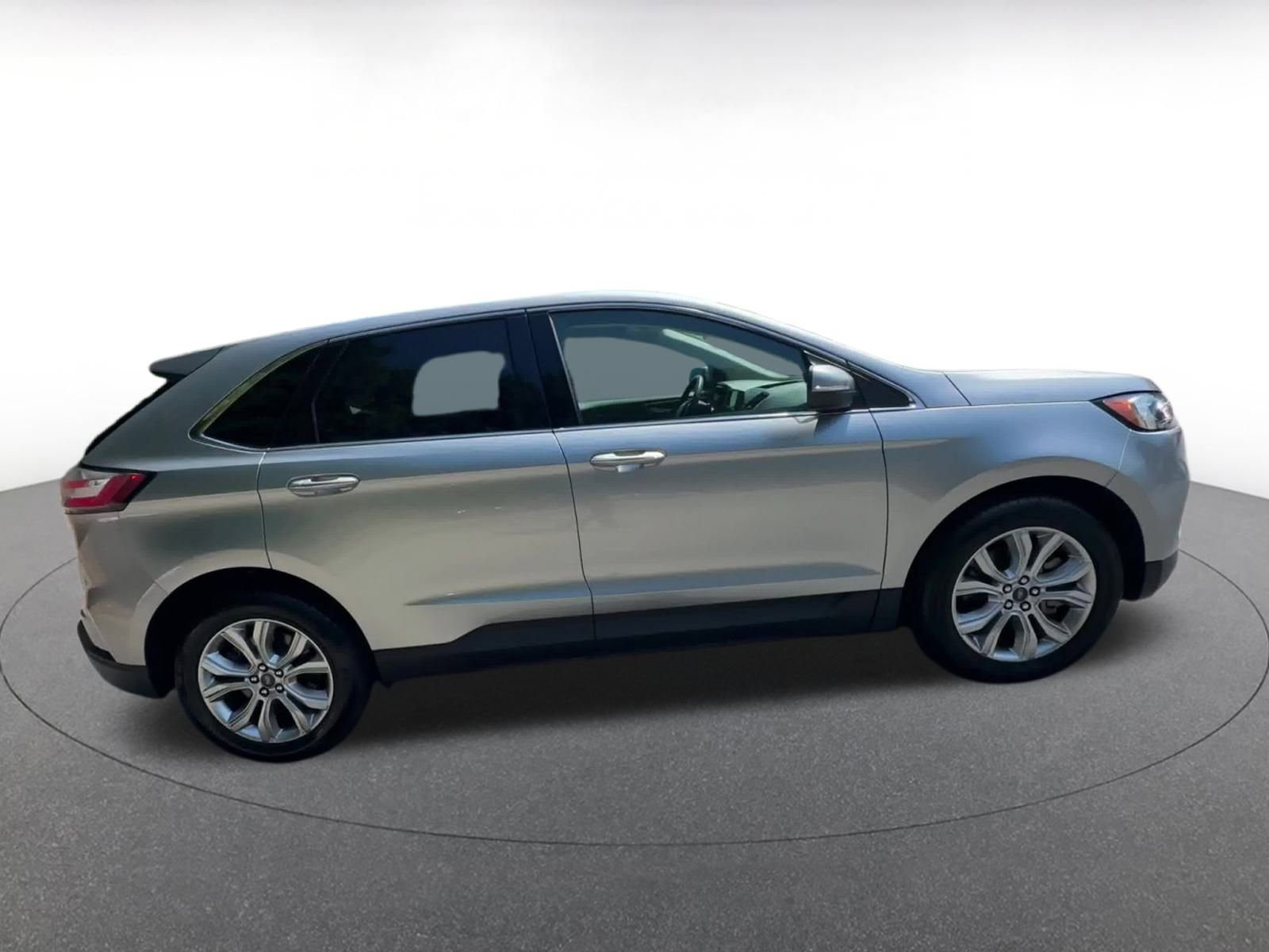 Thumbnail: 2022 Ford Edge - 16