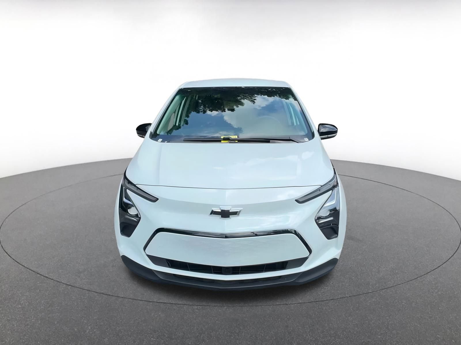 Thumbnail: 2023 Chevrolet Bolt EV - 5