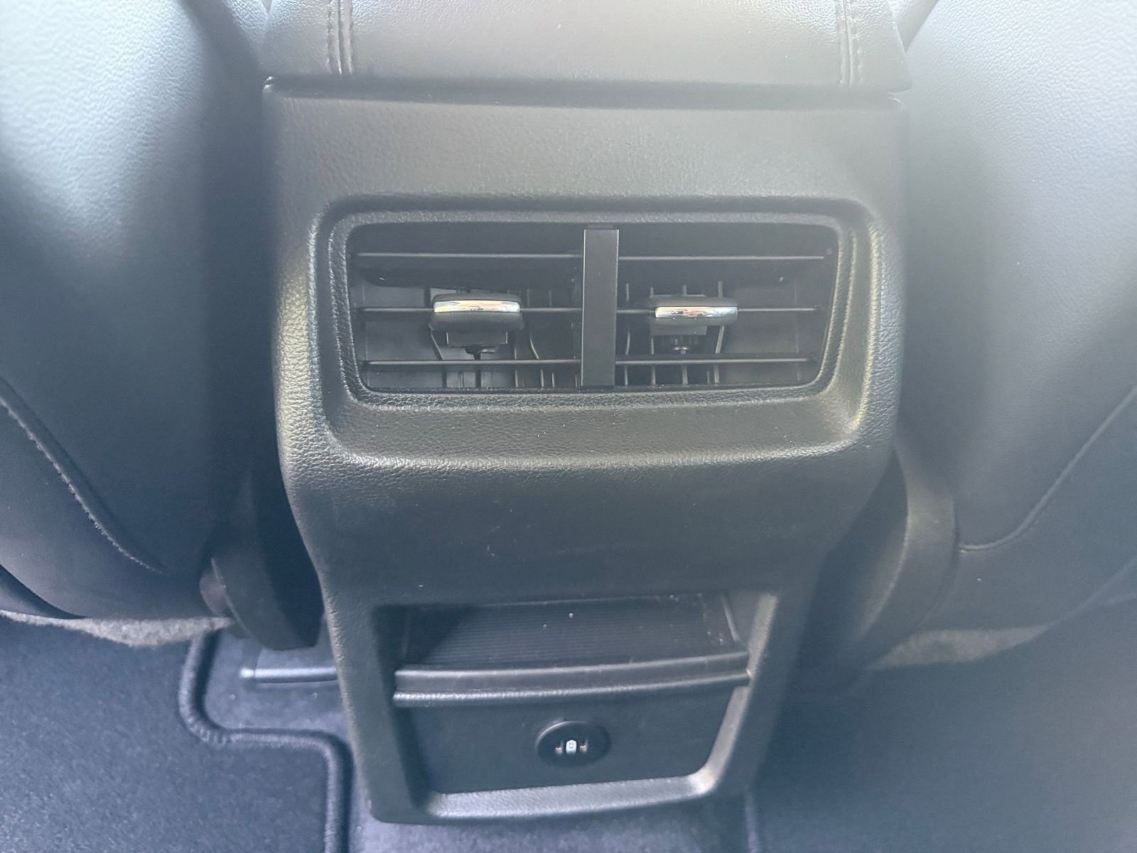 Thumbnail: 2024 Ford Edge - 25