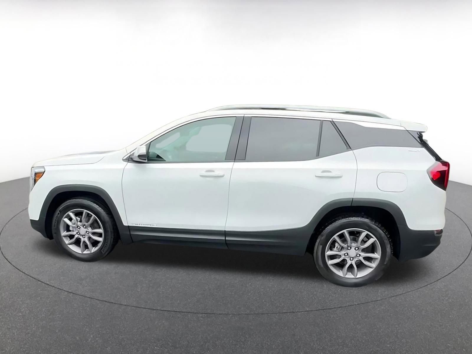 Thumbnail: 2024 GMC Terrain - 9