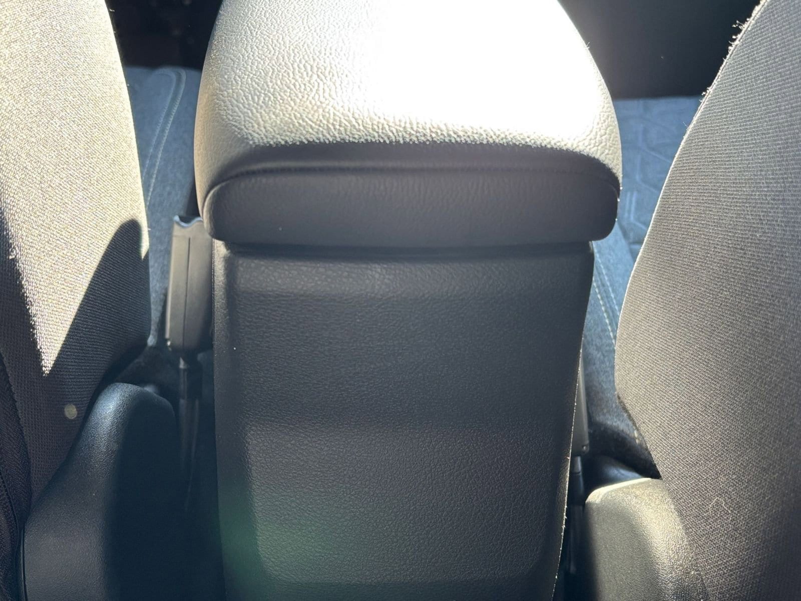 Thumbnail: 2025 Nissan Kicks - 24