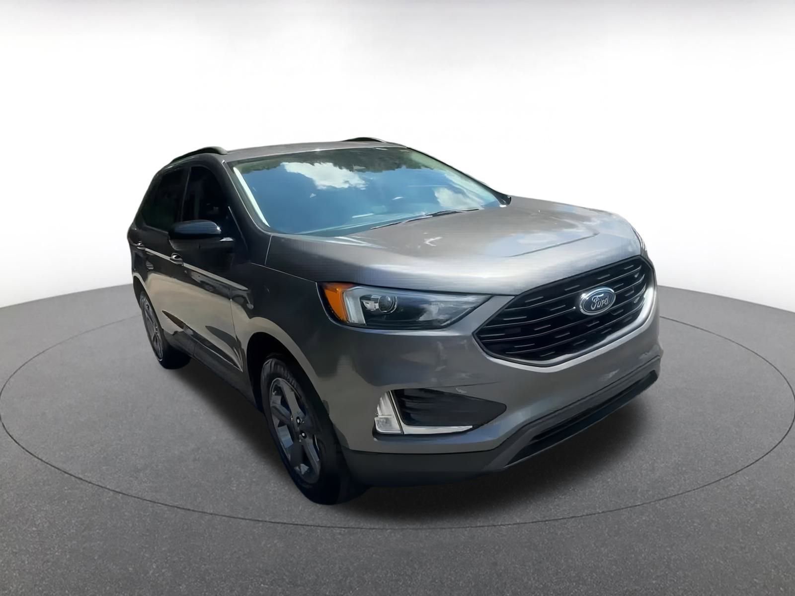 Thumbnail: 2023 Ford Edge - 3