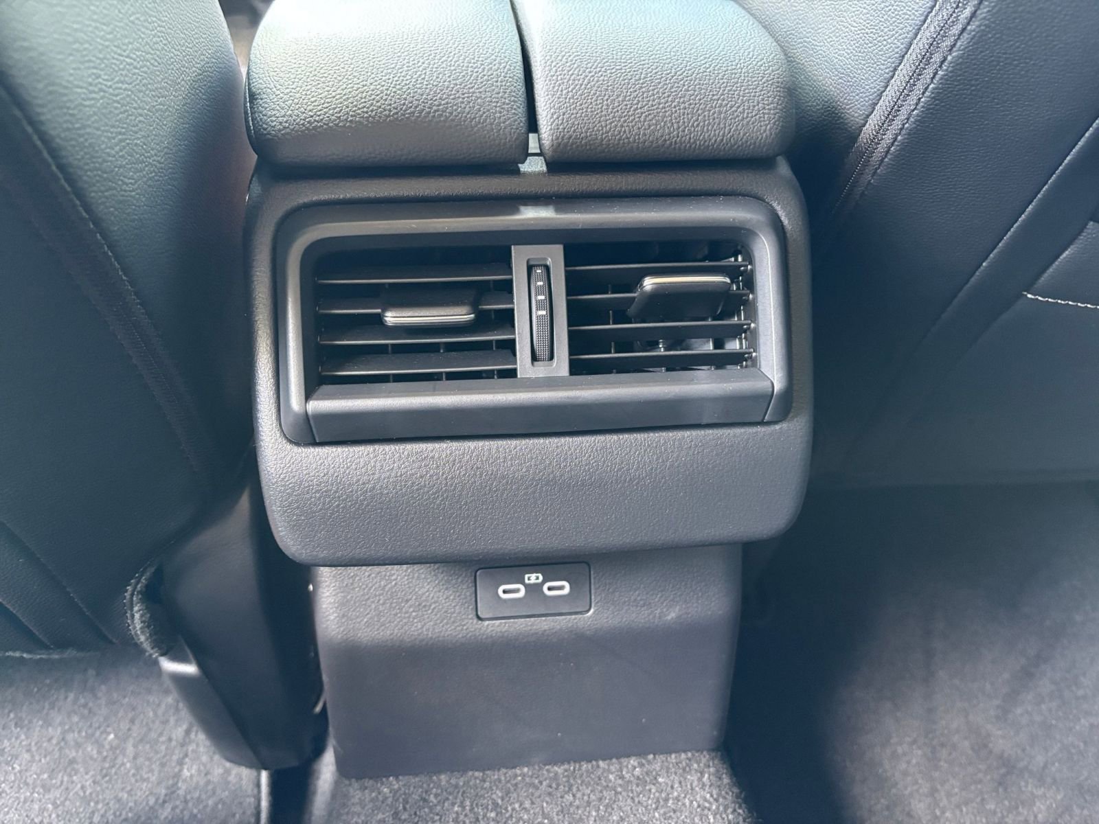 Thumbnail: 2025 Mazda CX-50 - 24