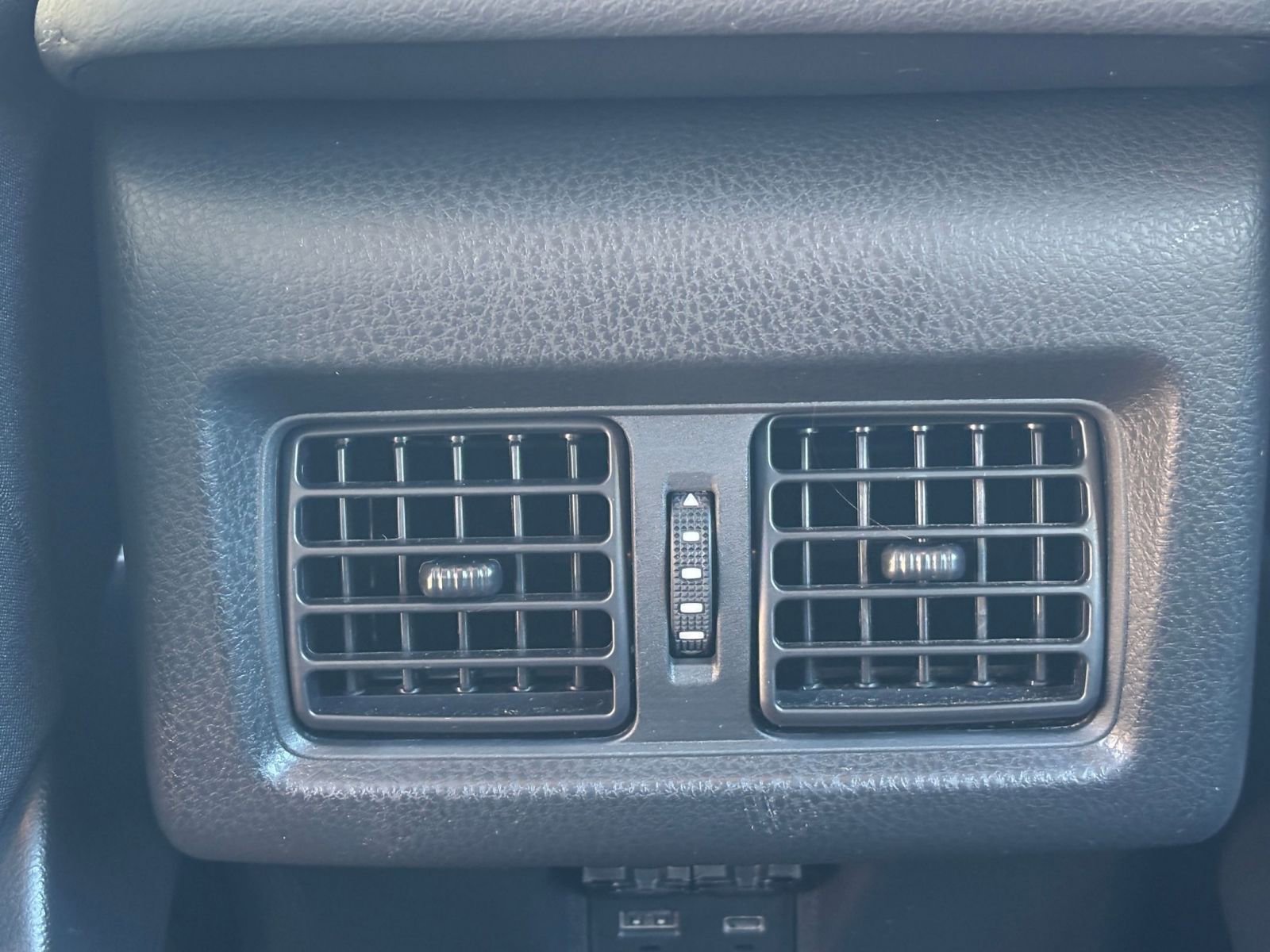 Thumbnail: 2025 Toyota Camry - 24