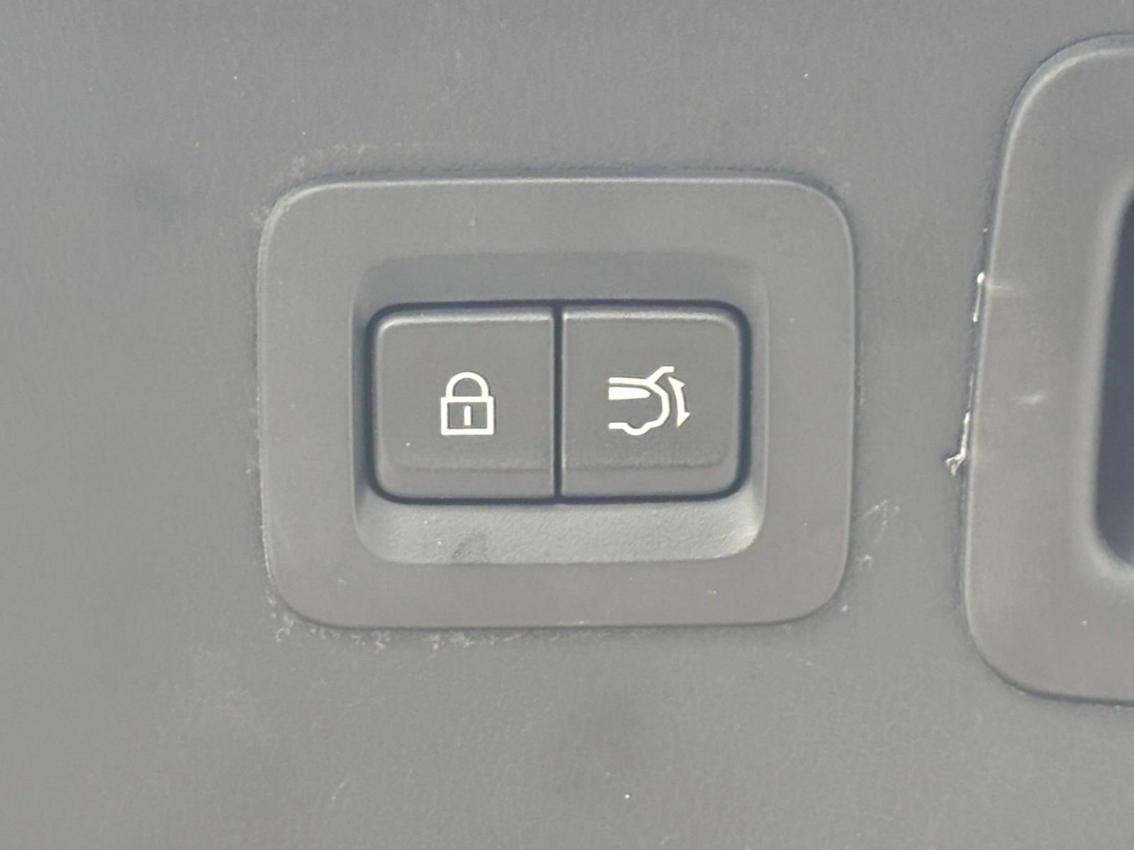 Thumbnail: 2025 Mazda CX-90 - 30