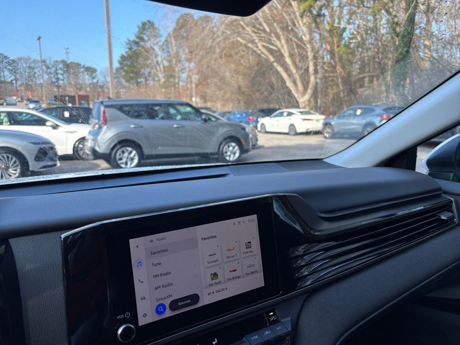 Thumbnail: 2025 Toyota Camry - 35