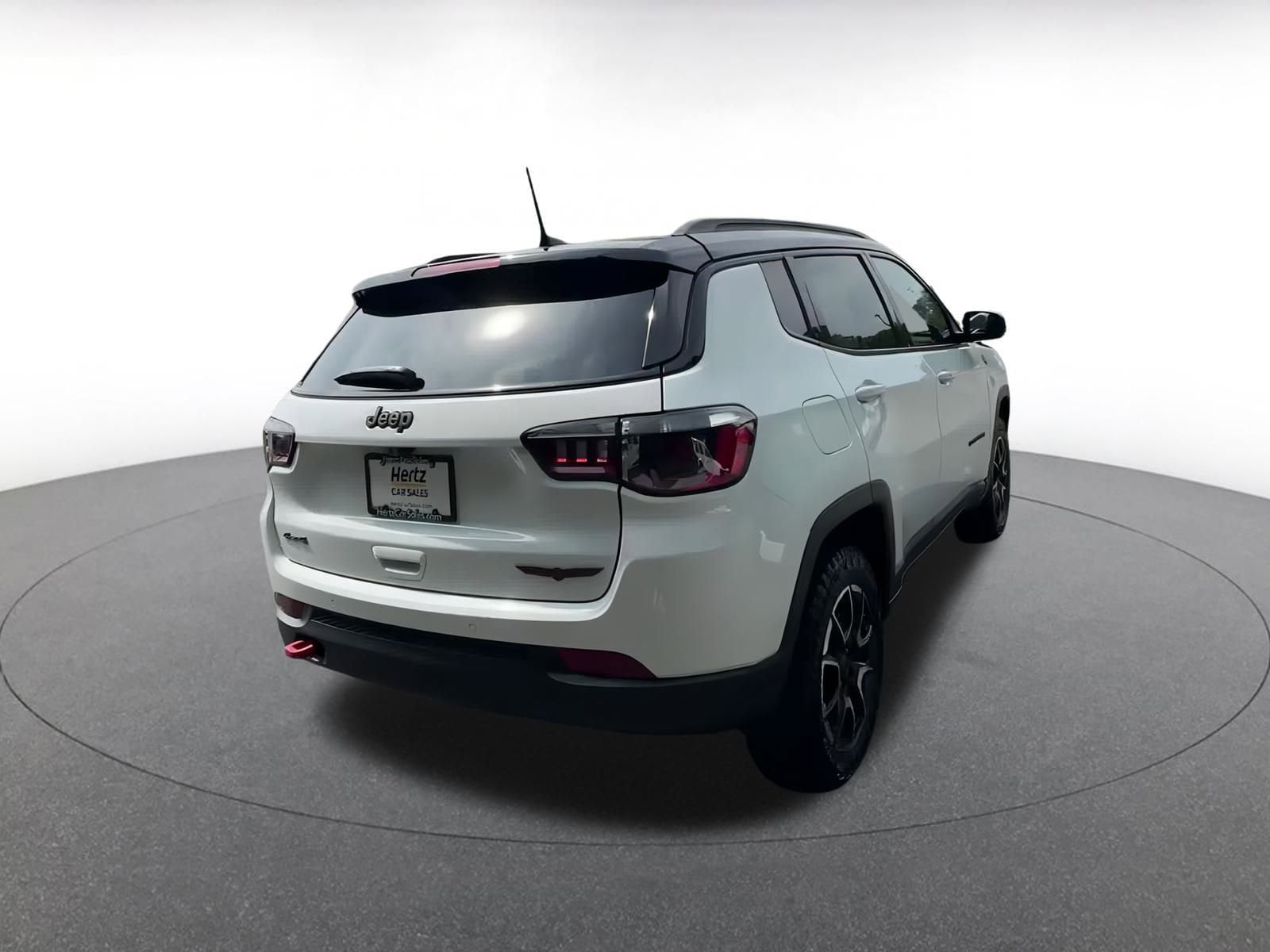 Thumbnail: 2025 Jeep Compass - 14