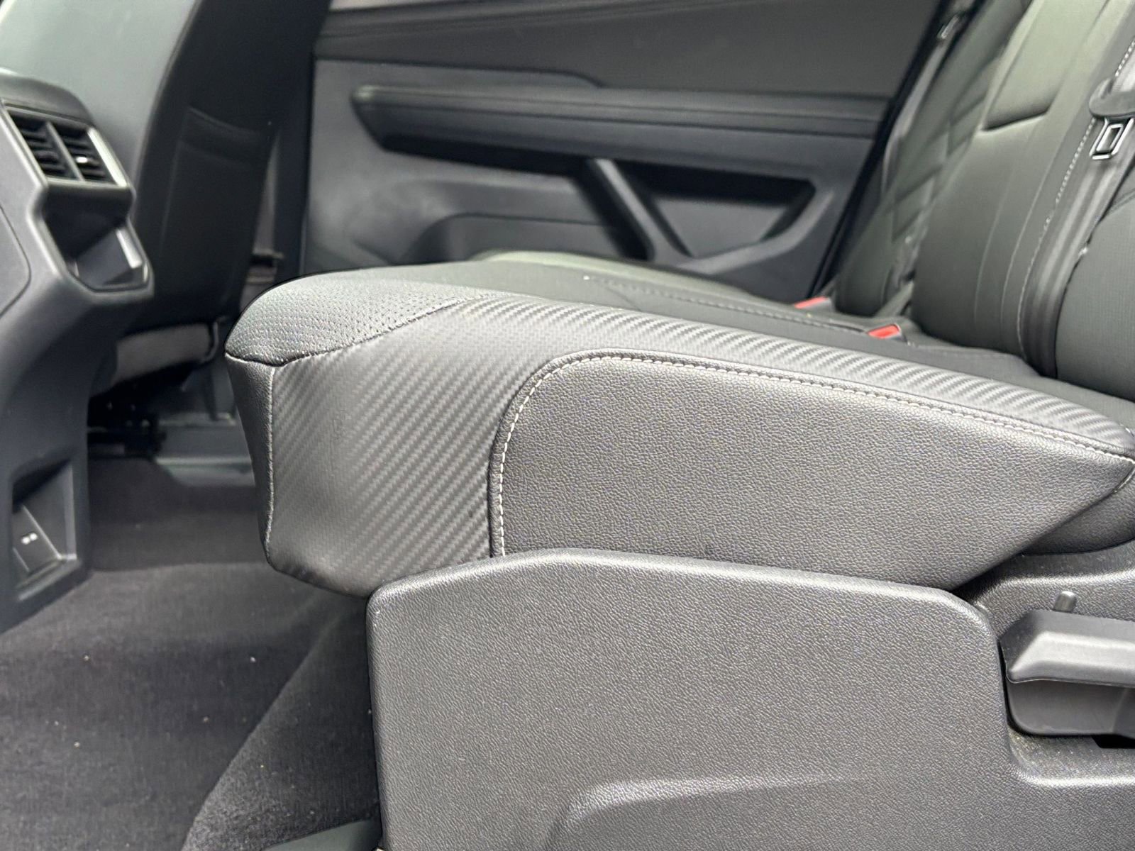 Thumbnail: 2025 Volkswagen Atlas - 25