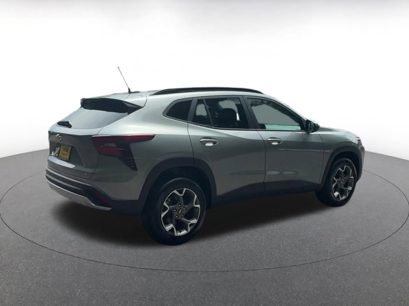 Thumbnail: 2025 Chevrolet Trax - 16