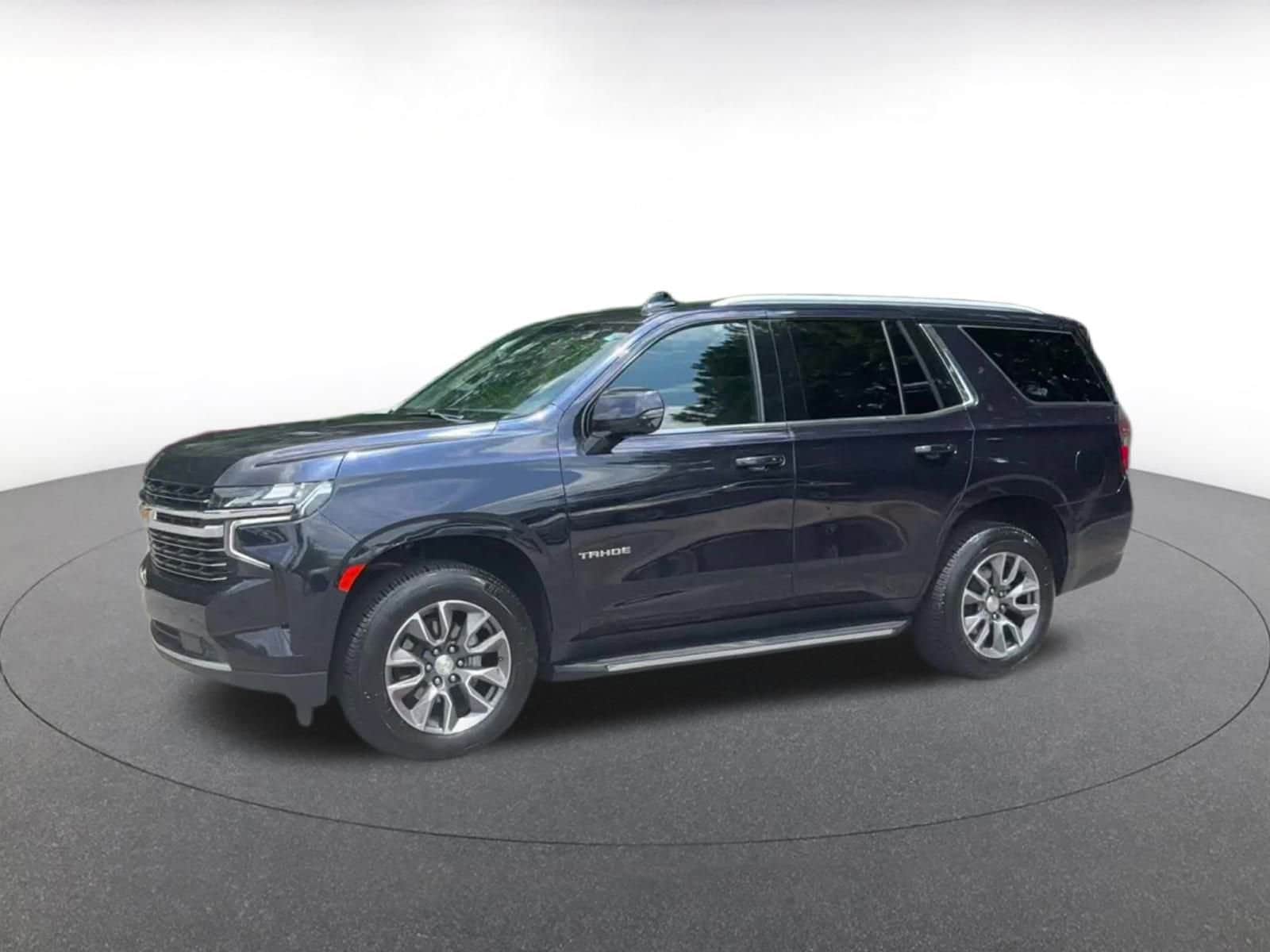 Thumbnail: 2023 Chevrolet Tahoe - 7
