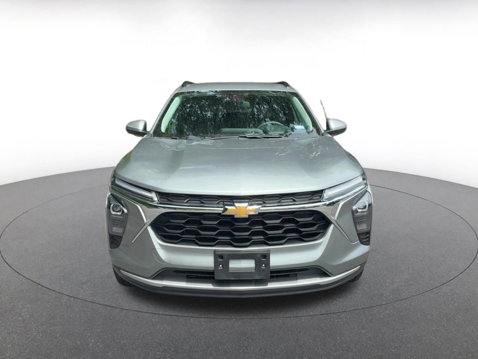 Thumbnail: 2025 Chevrolet Trax - 4