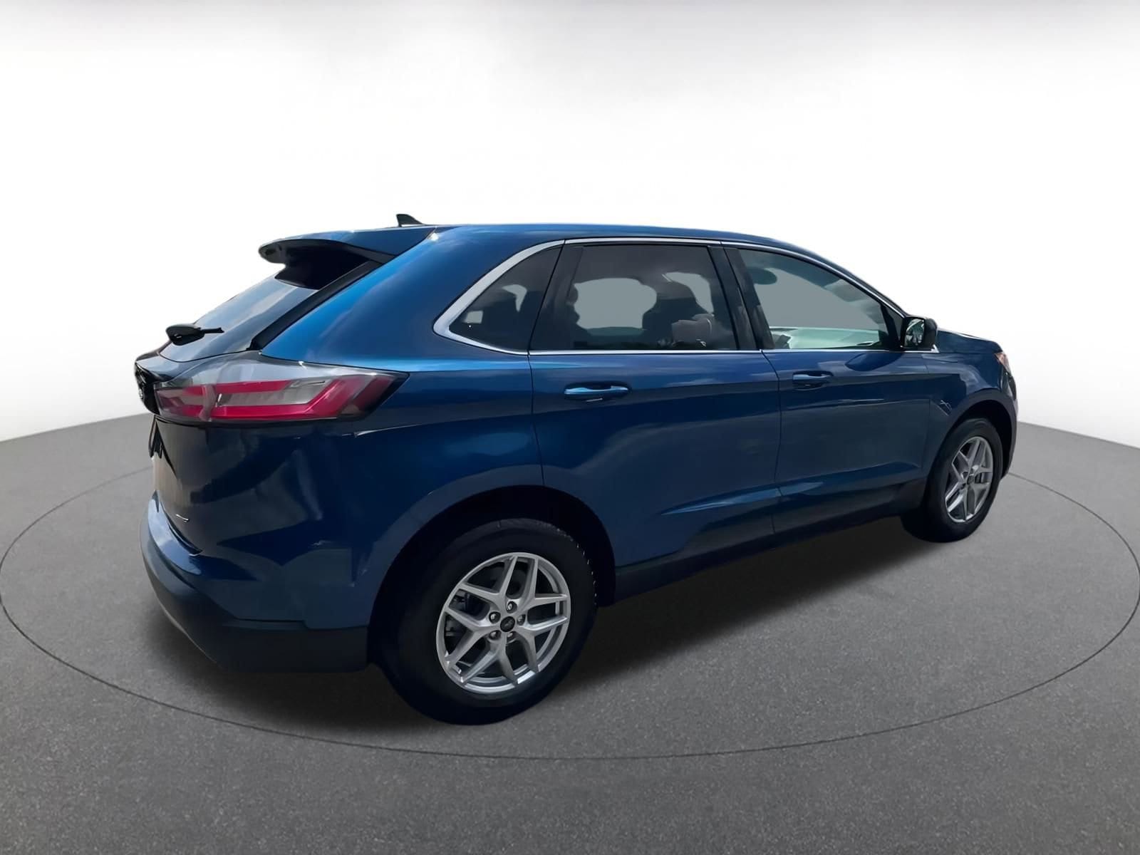 Thumbnail: 2024 Ford Edge - 15
