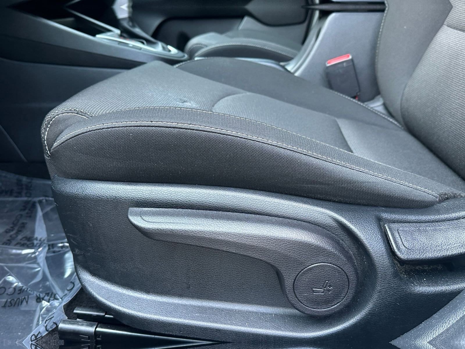 Thumbnail: 2023 Kia Forte - 23