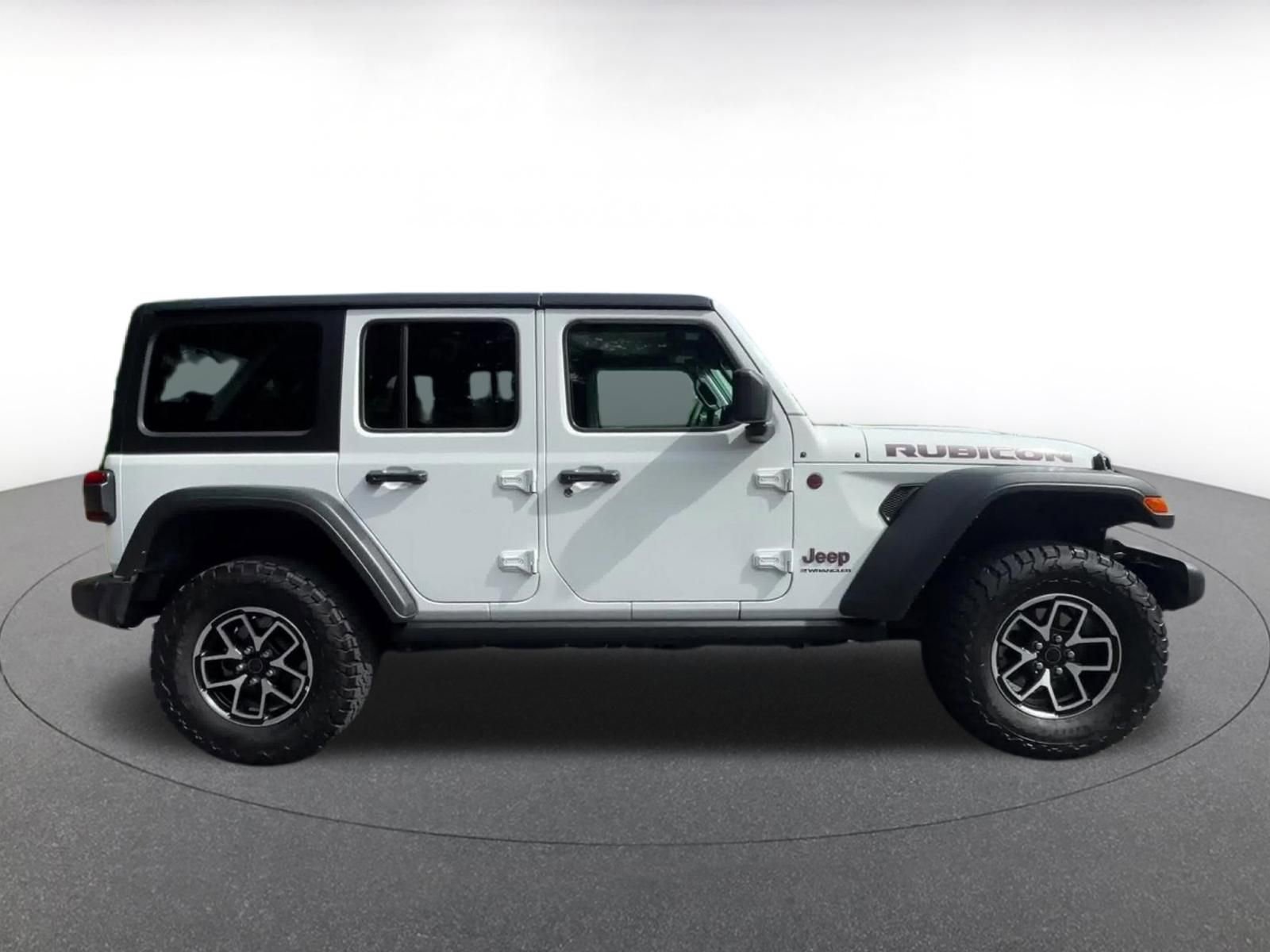 Thumbnail: 2025 Jeep Wrangler - 16