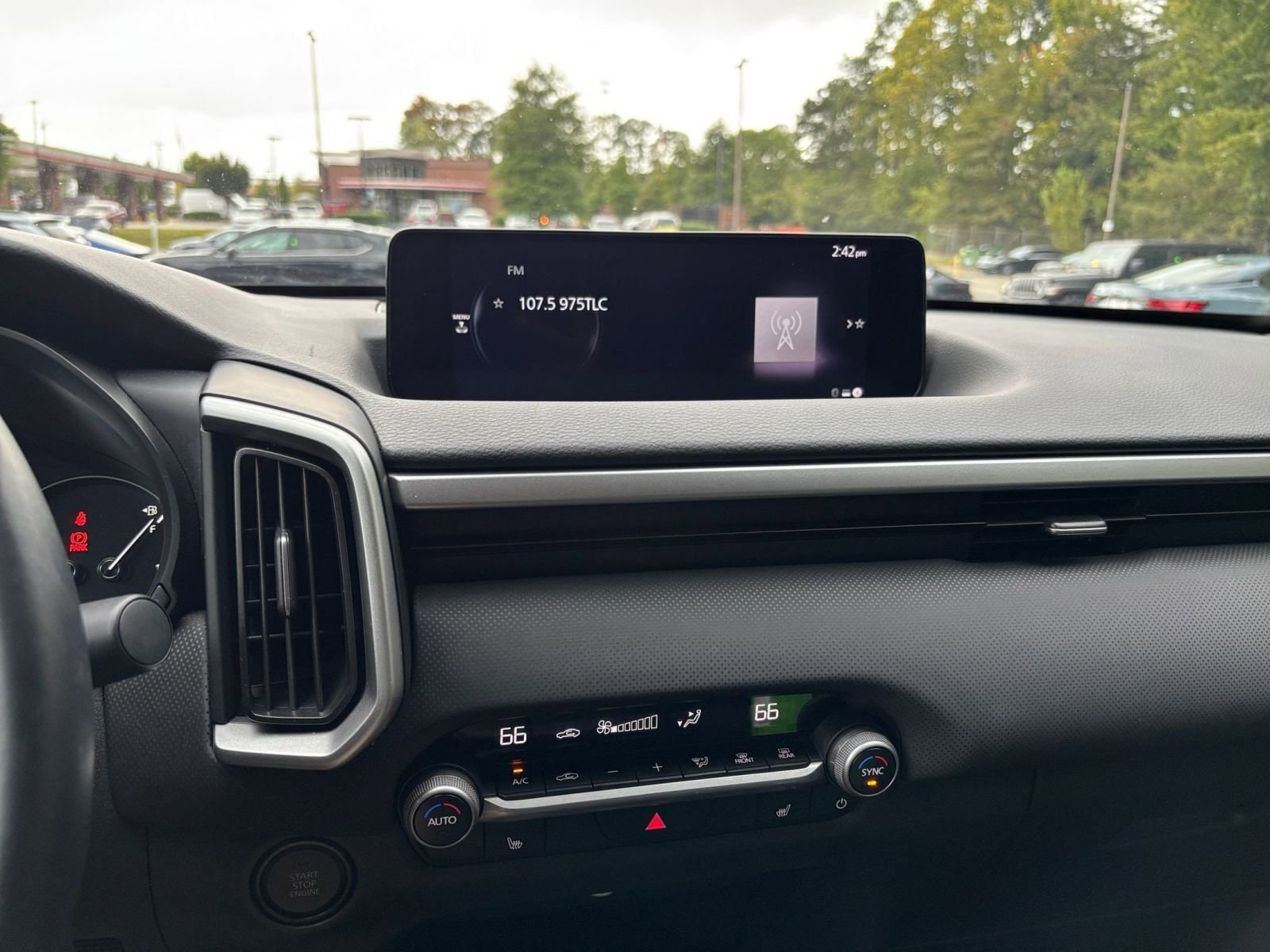 Thumbnail: 2025 Mazda CX-50 - 18