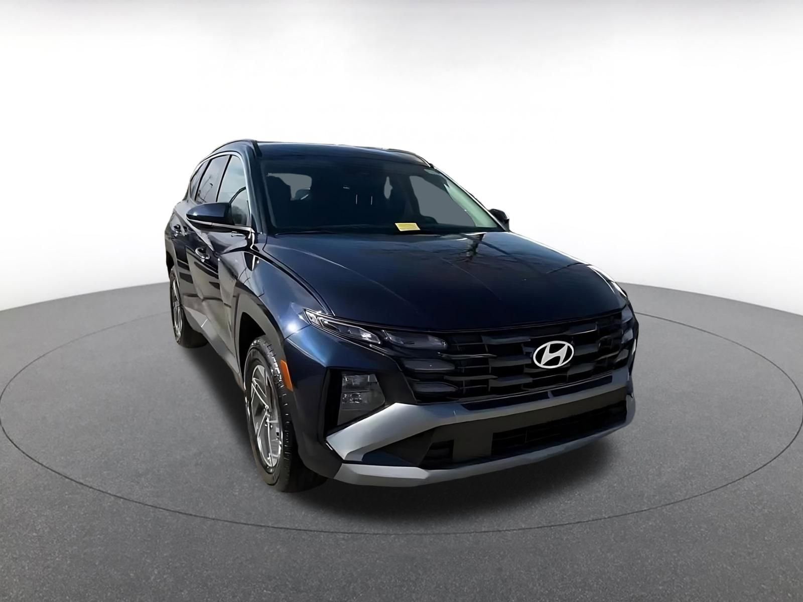 Thumbnail: 2025 Hyundai Tucson - 3