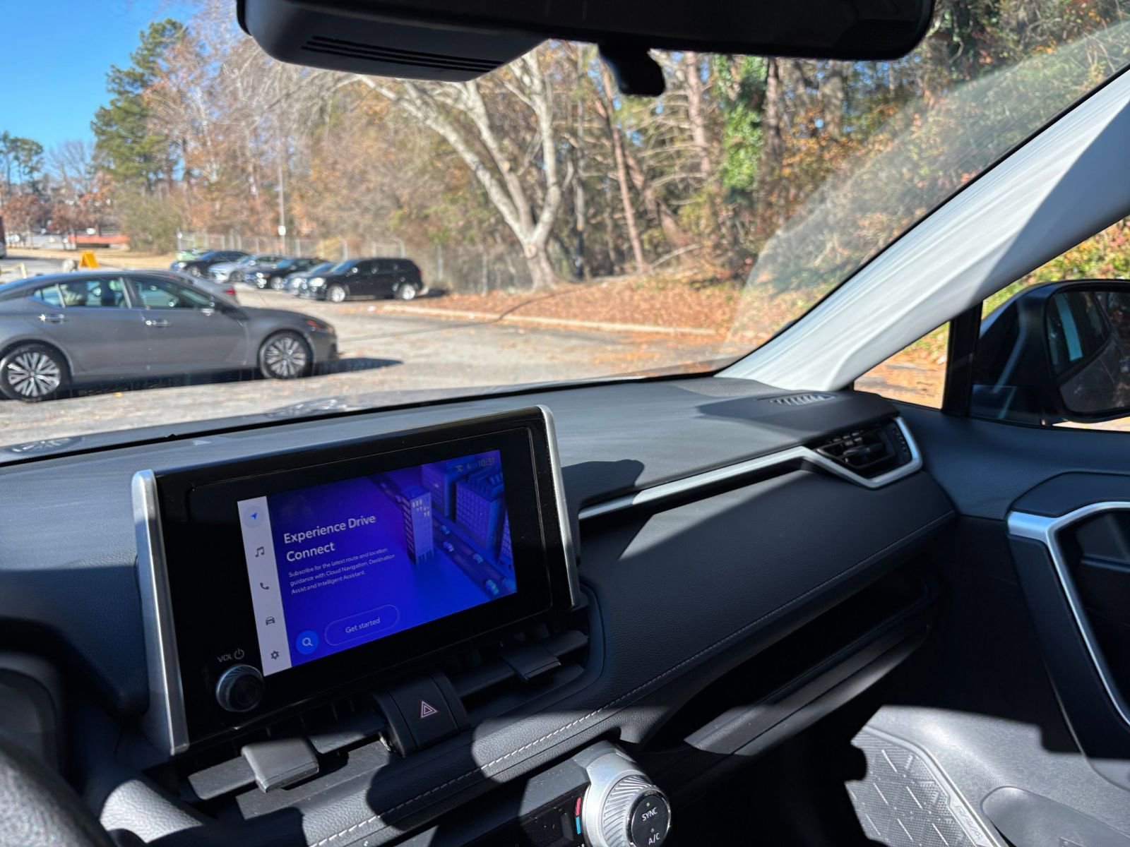 Thumbnail: 2025 Toyota RAV4 - 35