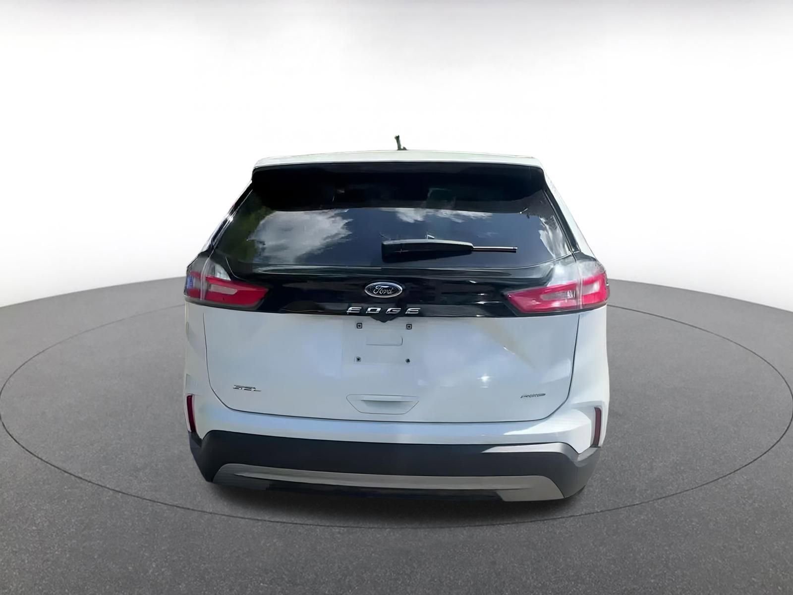 Thumbnail: 2024 Ford Edge - 12