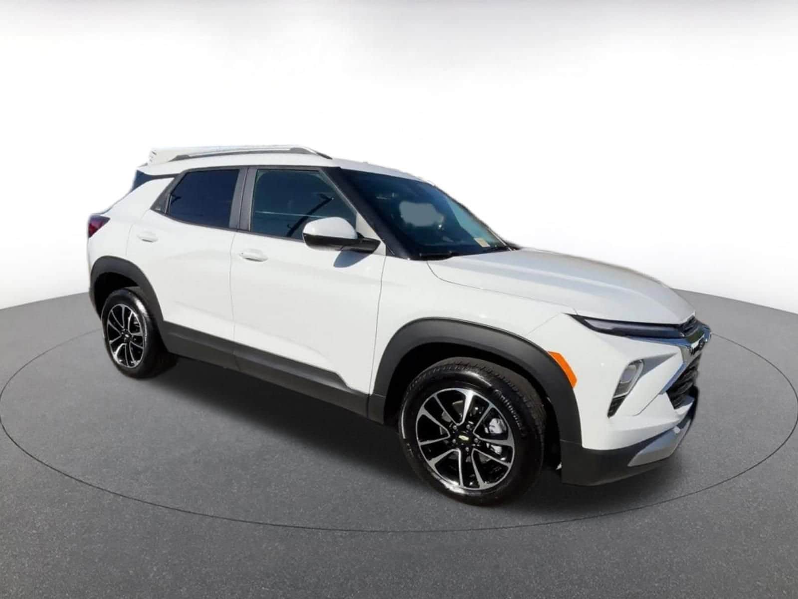 Thumbnail: 2025 Chevrolet TrailBlazer - 2