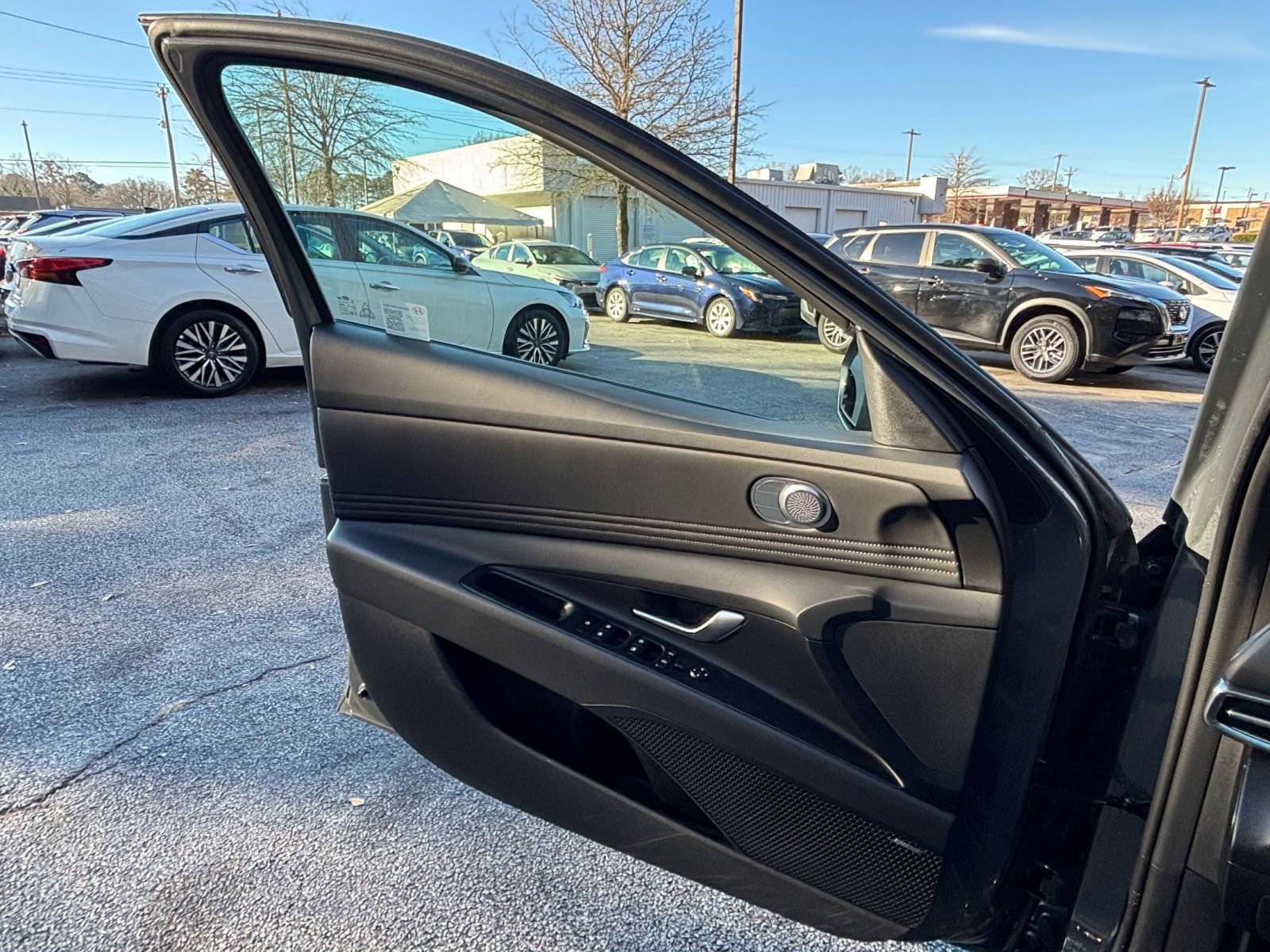 Thumbnail: 2025 Hyundai Elantra - 18