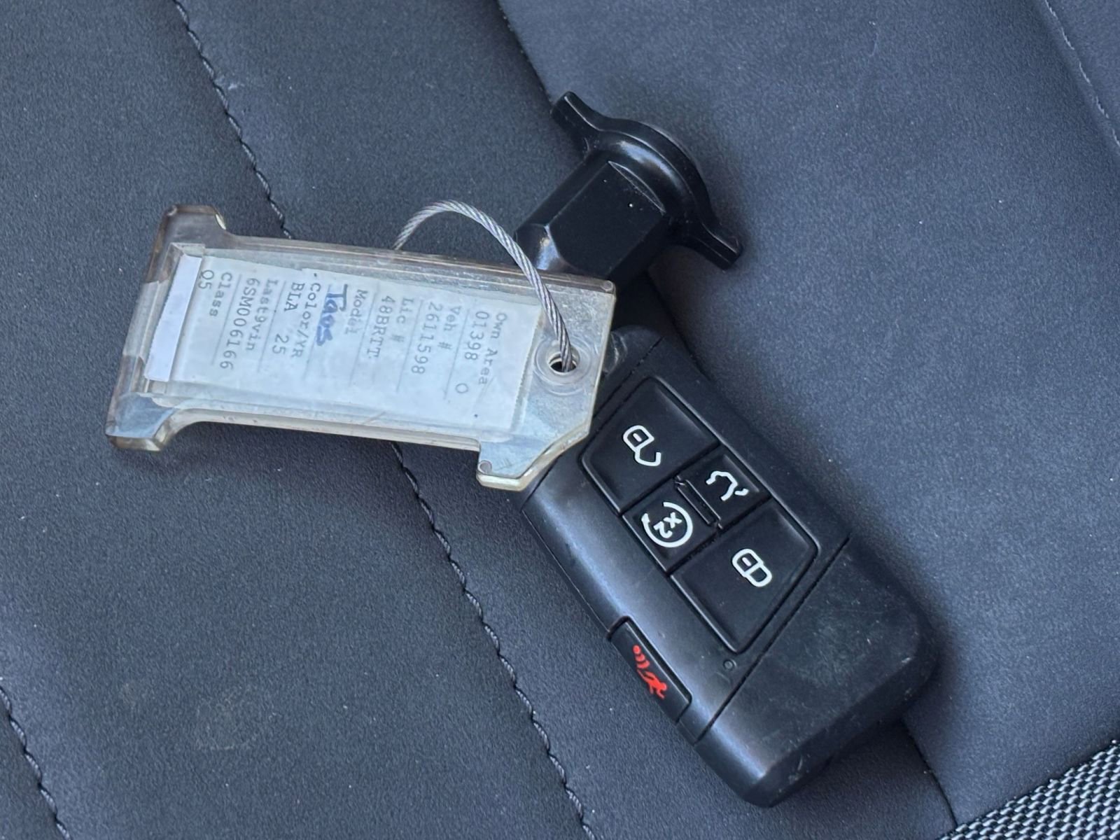 Thumbnail: 2025 Volkswagen Taos - 21