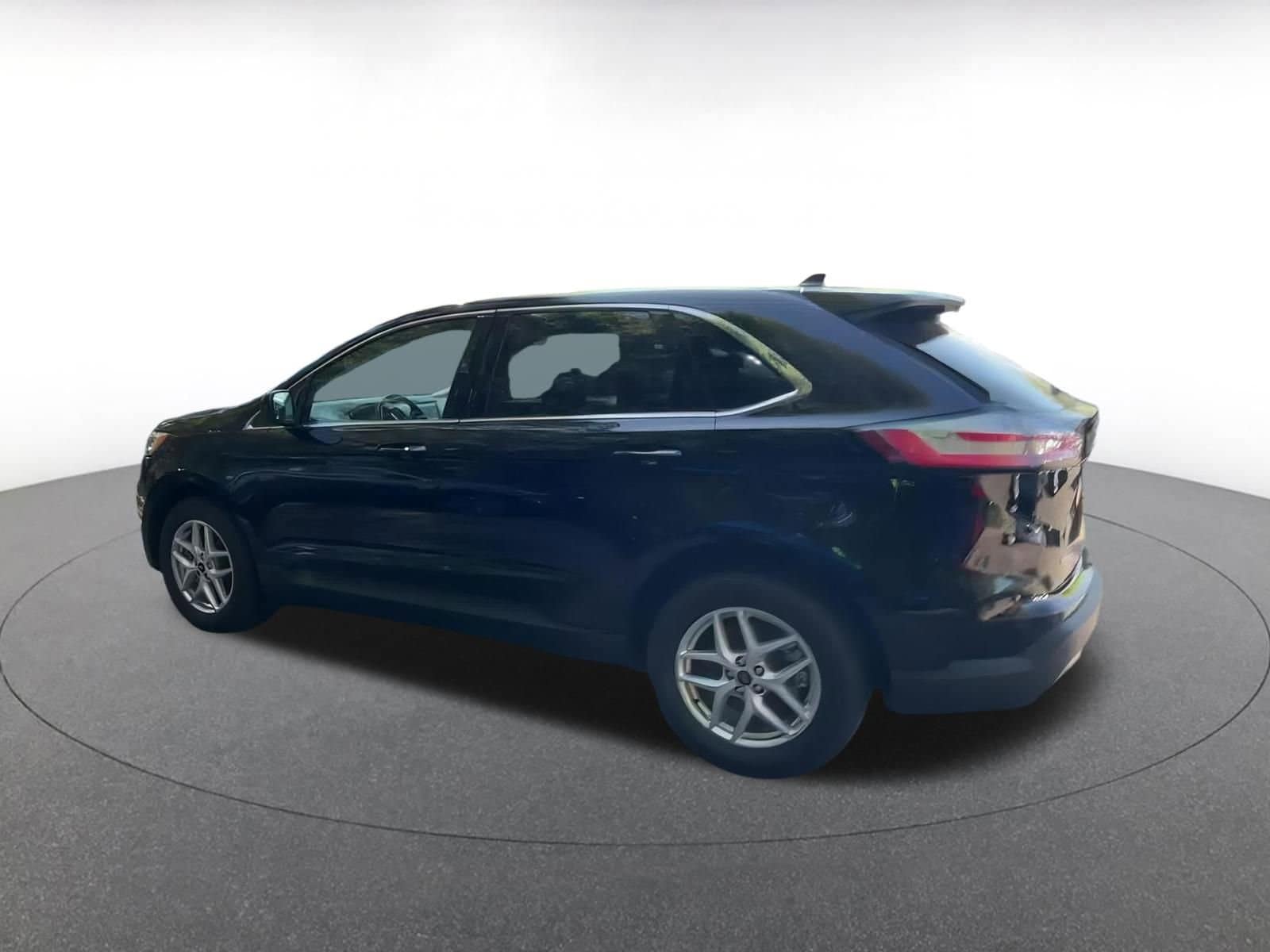 Thumbnail: 2024 Ford Edge - 10