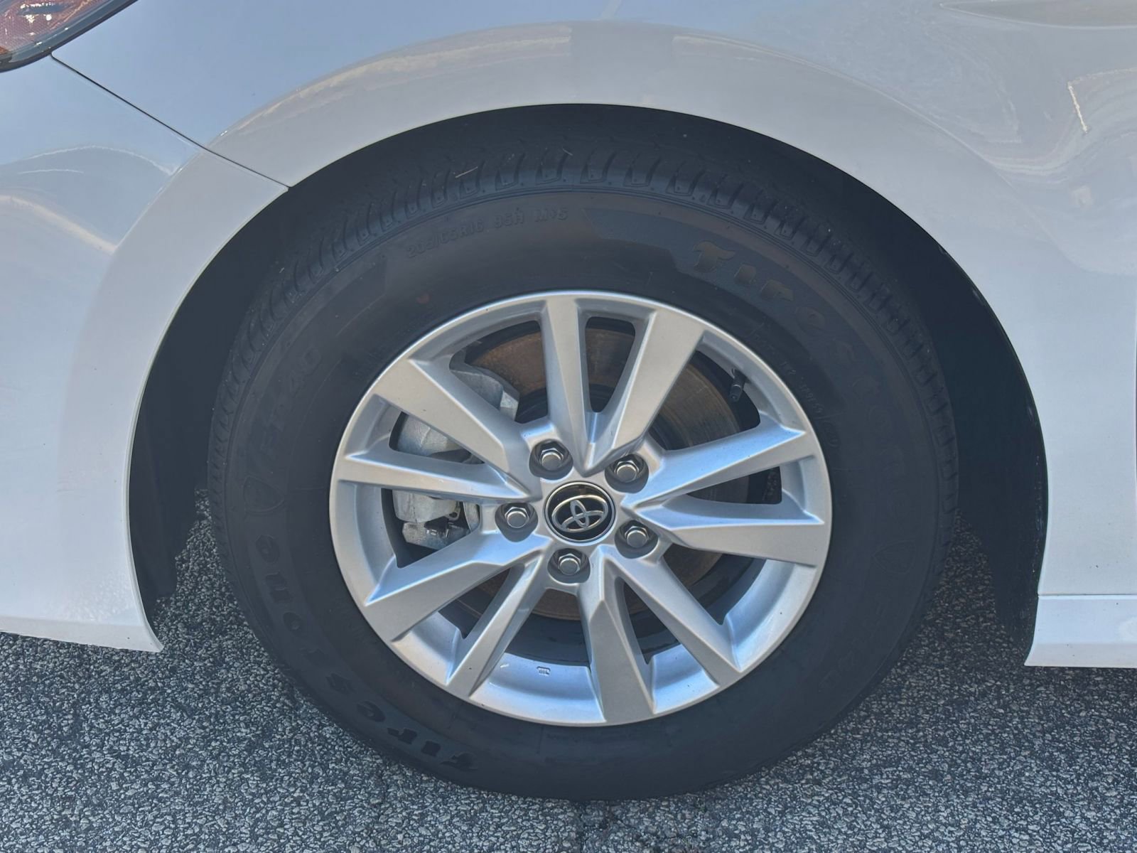 Thumbnail: 2025 Toyota Camry - 30