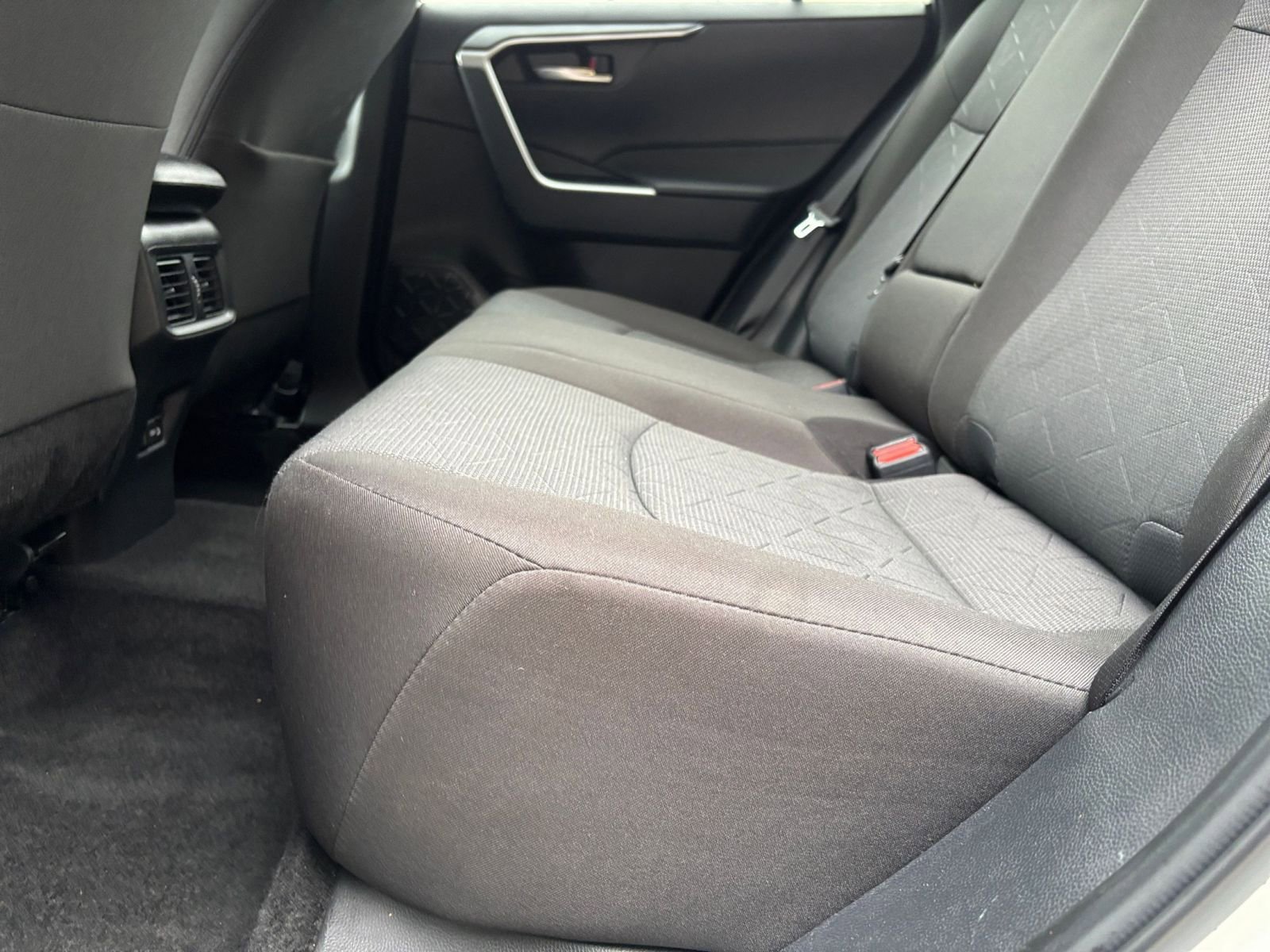 Thumbnail: 2025 Toyota RAV4 - 25