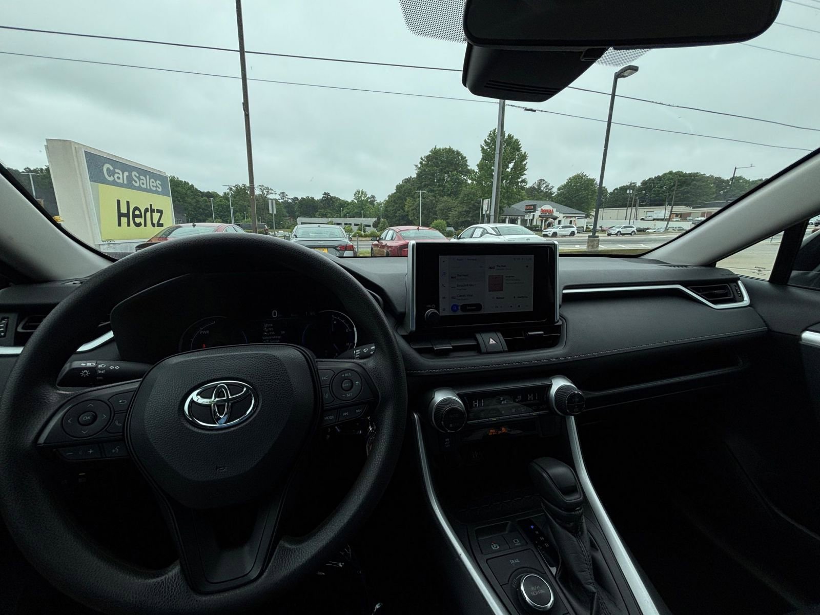 Thumbnail: 2024 Toyota RAV4 - 33