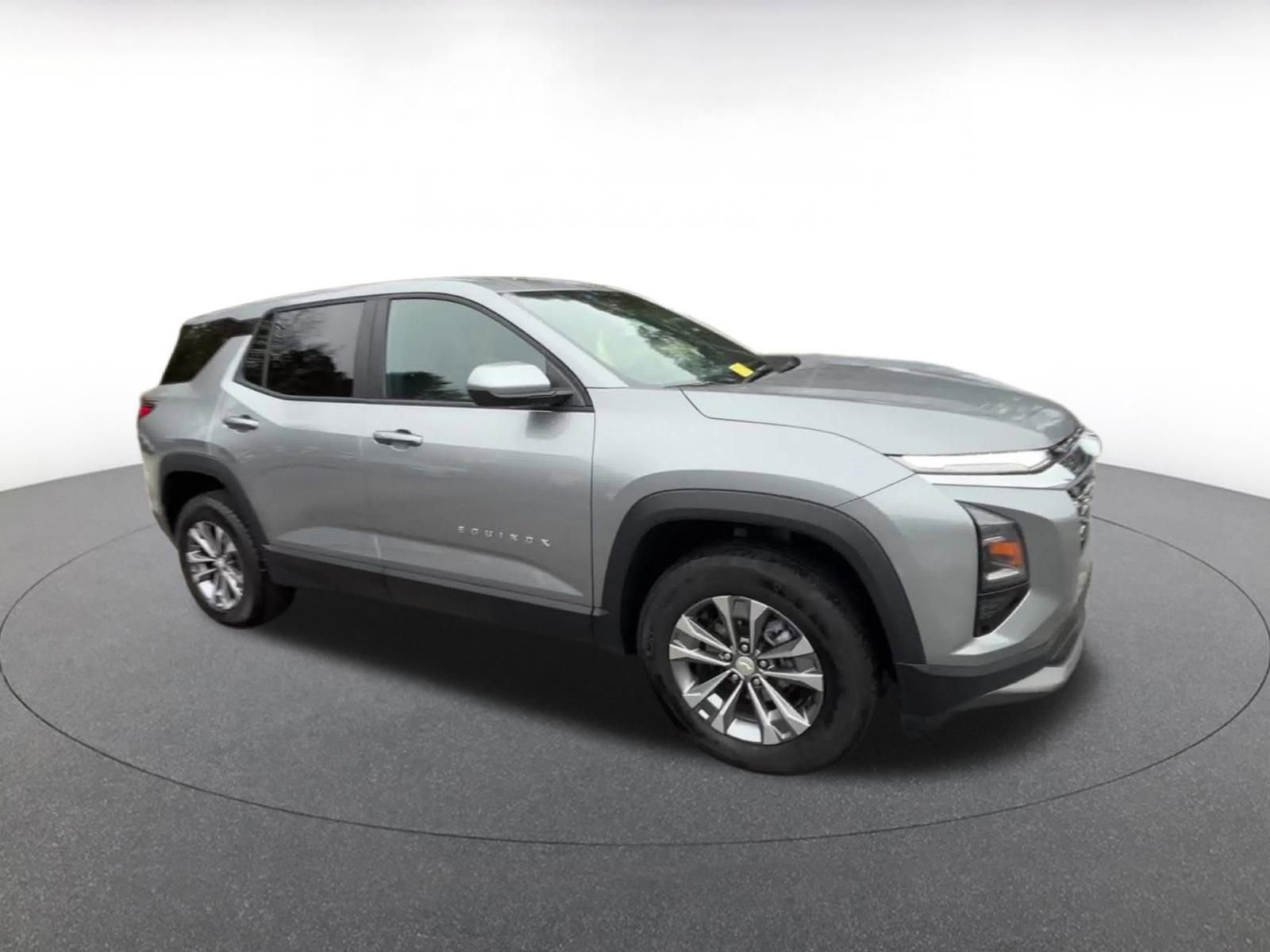 Thumbnail: 2025 Chevrolet Equinox - 2