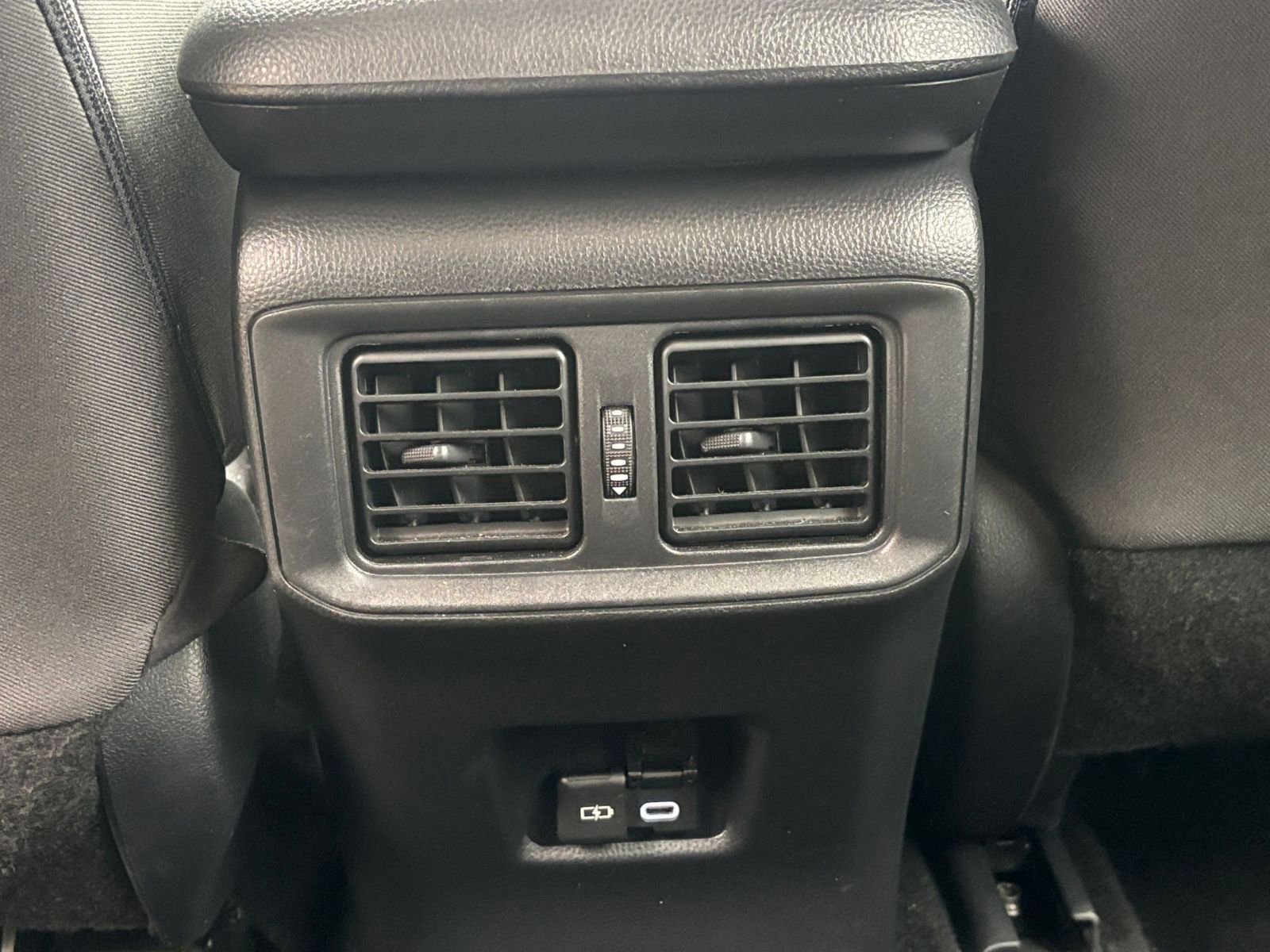 Thumbnail: 2025 Toyota RAV4 - 24