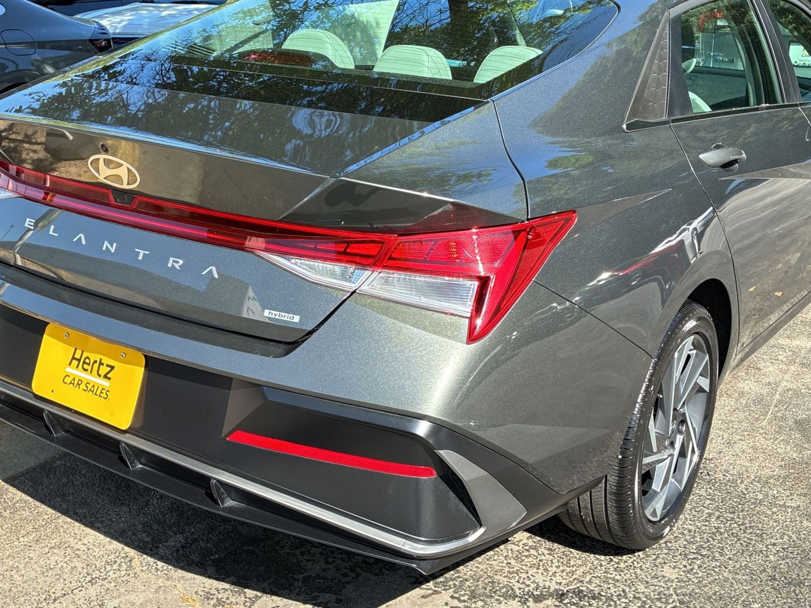 Thumbnail: 2025 Hyundai Elantra - 4