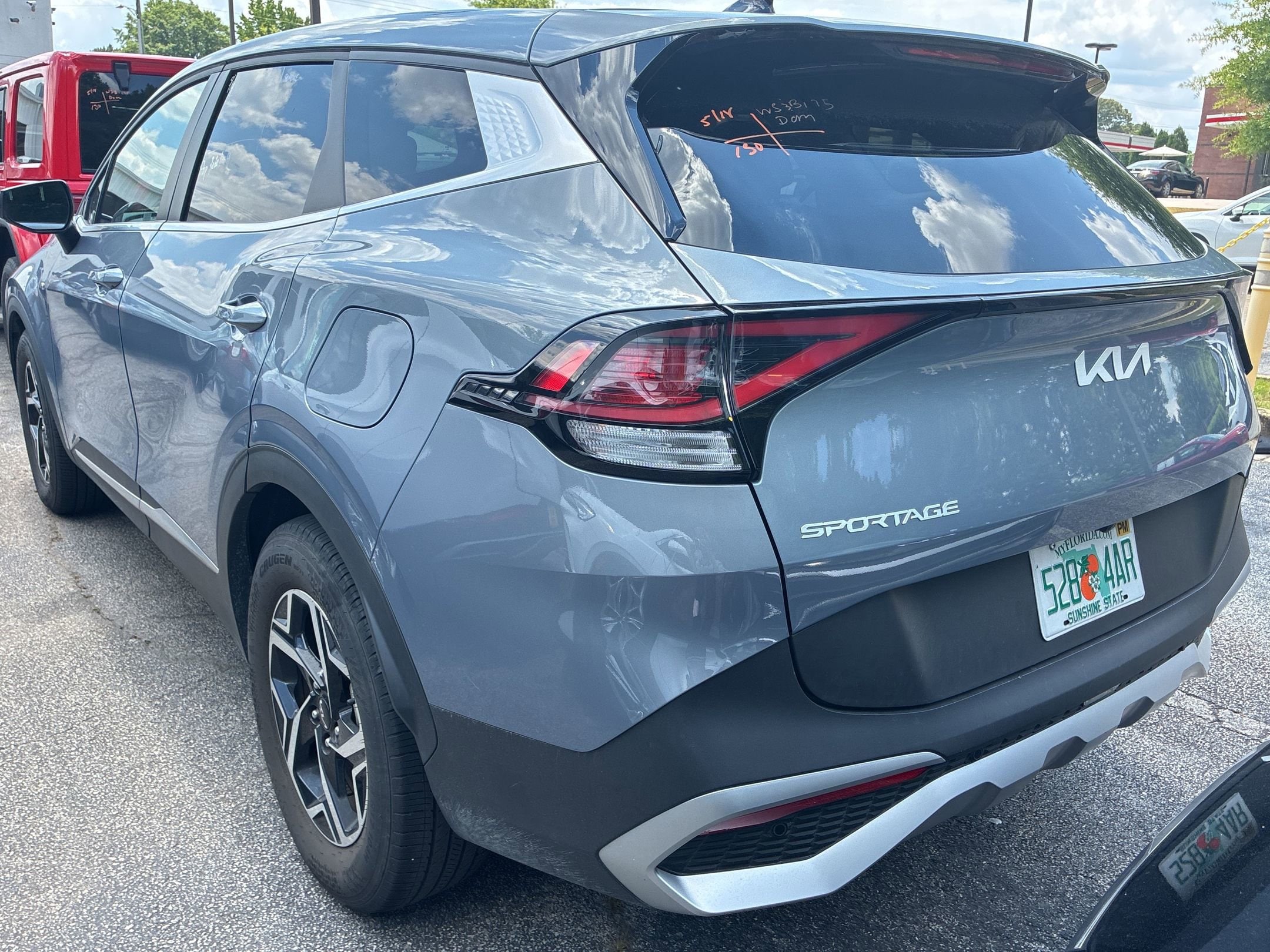 Thumbnail: 2025 Kia Sportage - 9