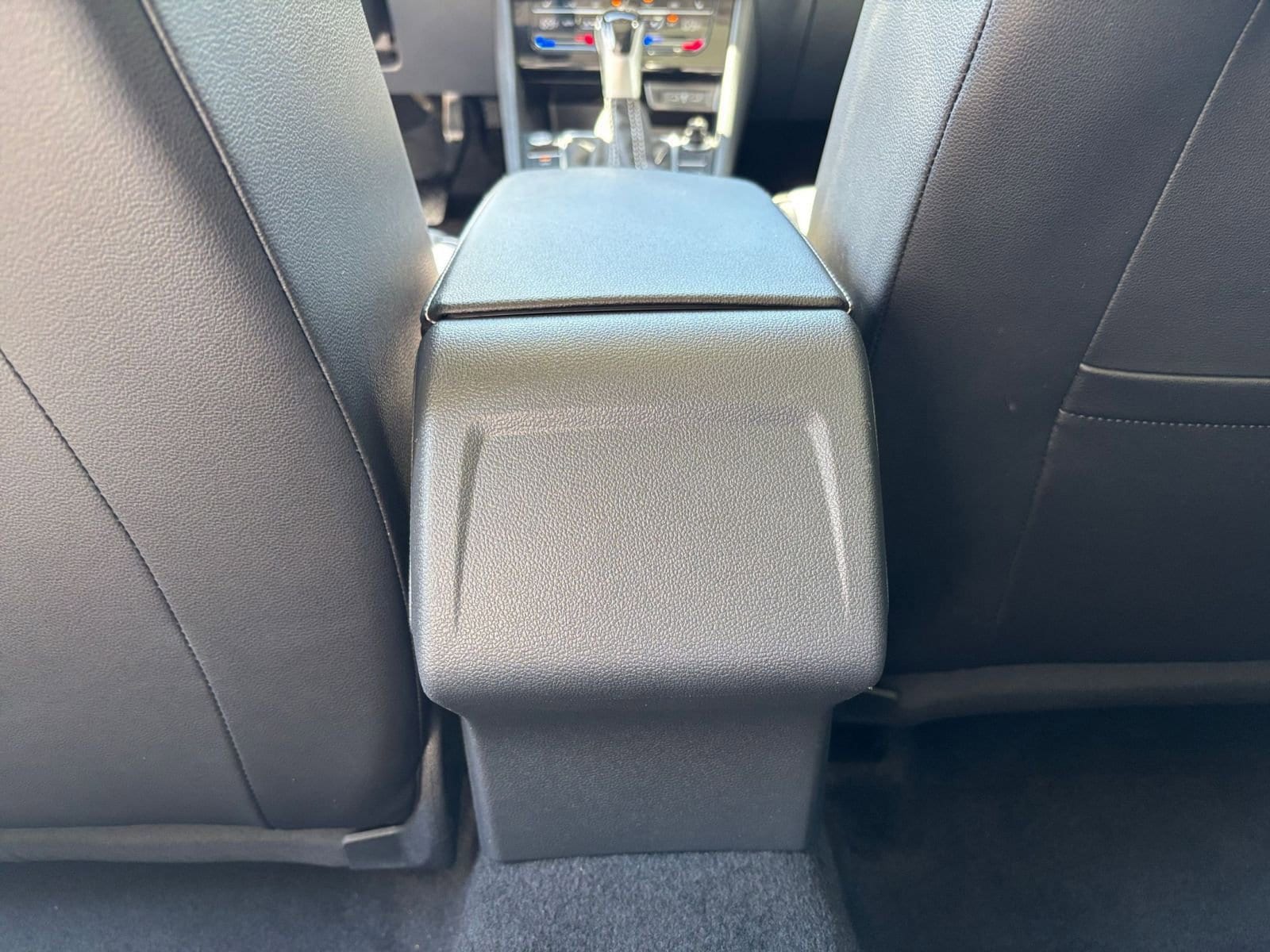 Thumbnail: 2025 Volkswagen Jetta - 24