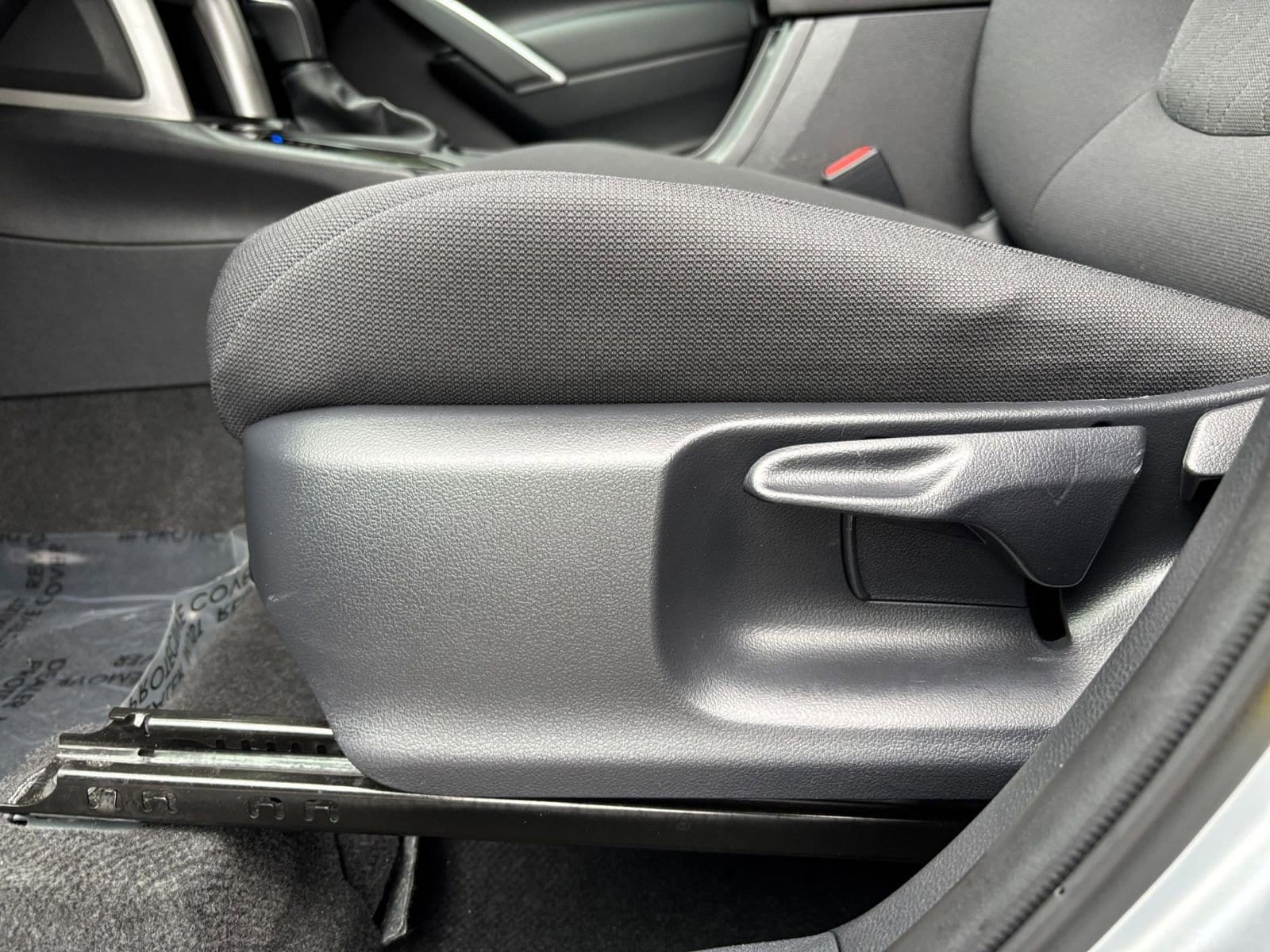 Thumbnail: 2025 Toyota Corolla Cross - 27