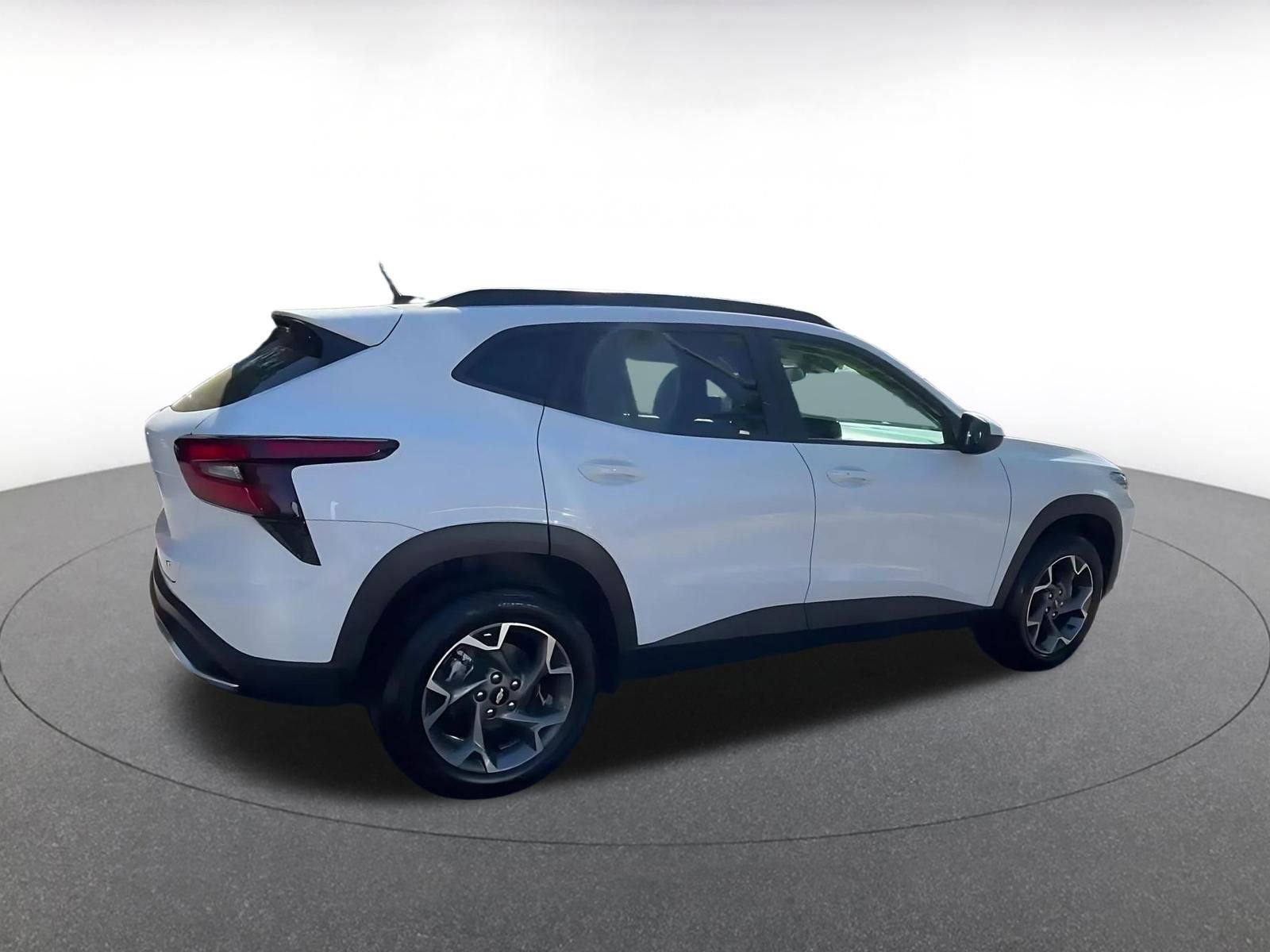 Thumbnail: 2025 Chevrolet Trax - 15