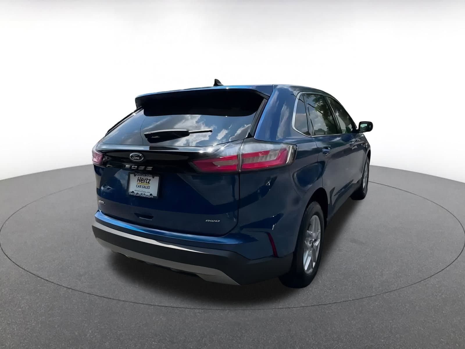Thumbnail: 2024 Ford Edge - 13